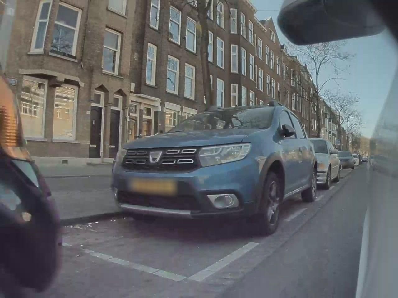 Street view near Commerce, Rotterdam — © tumblecow (CC BY-SA · Mapillary)