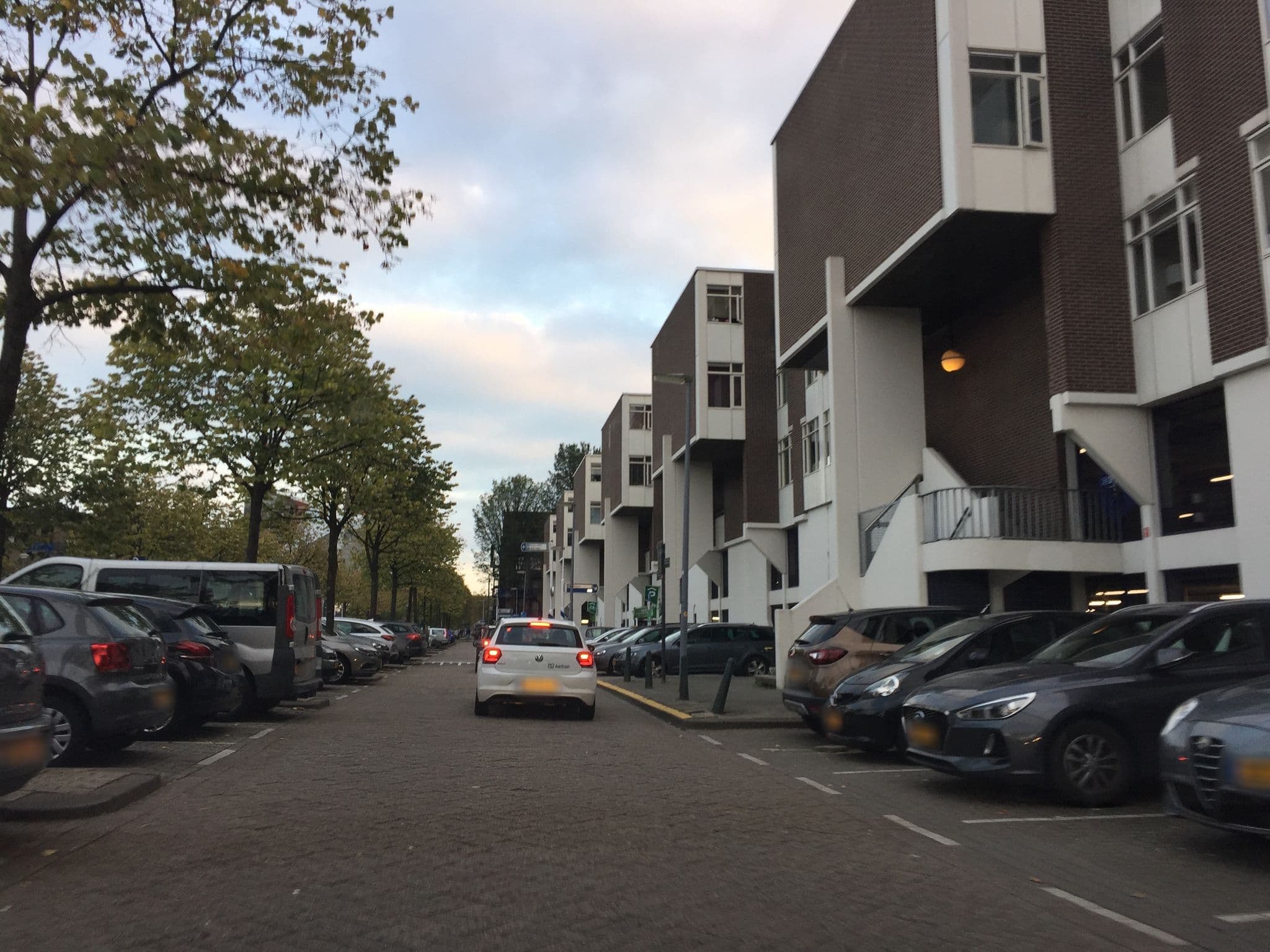 Street view near Brazilllllllllllllalaalalalāâaâh, Rotterdam — © it_s_so_funny (CC BY-SA · Mapillary)