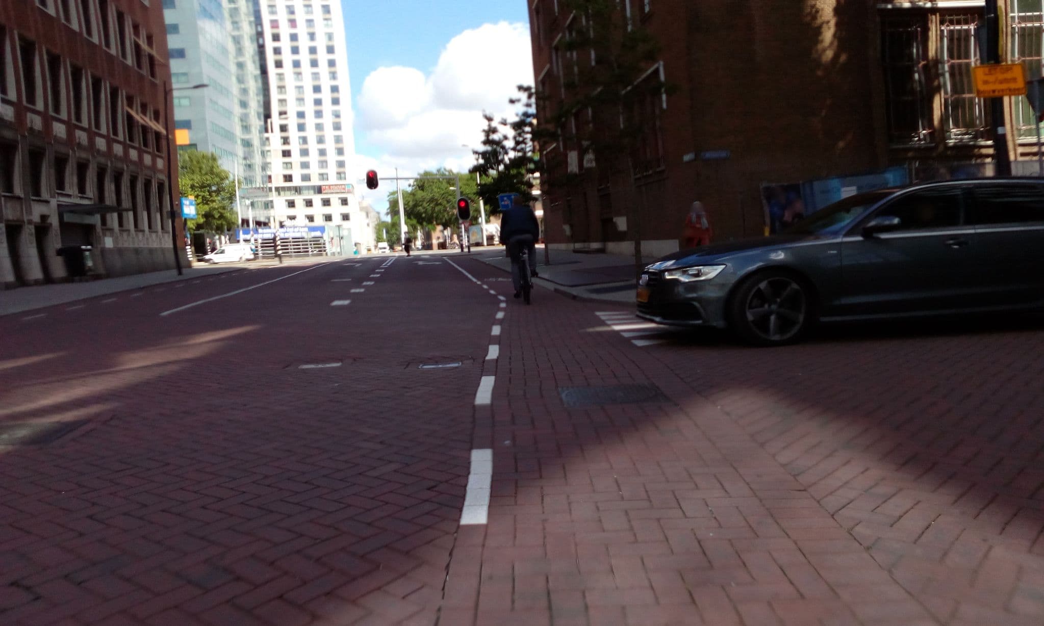Street view near Vier Leeuwenburg, Rotterdam — © micmin1972 (CC BY-SA · Mapillary)