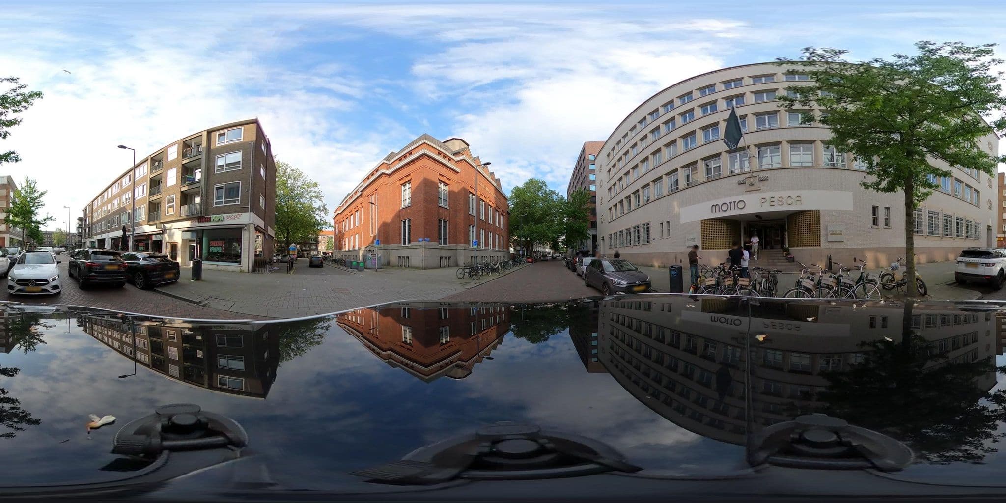 Street view near Motto by Hilton Rotterdam Blaak, Rotterdam — © tumblecow (CC BY-SA · Mapillary)