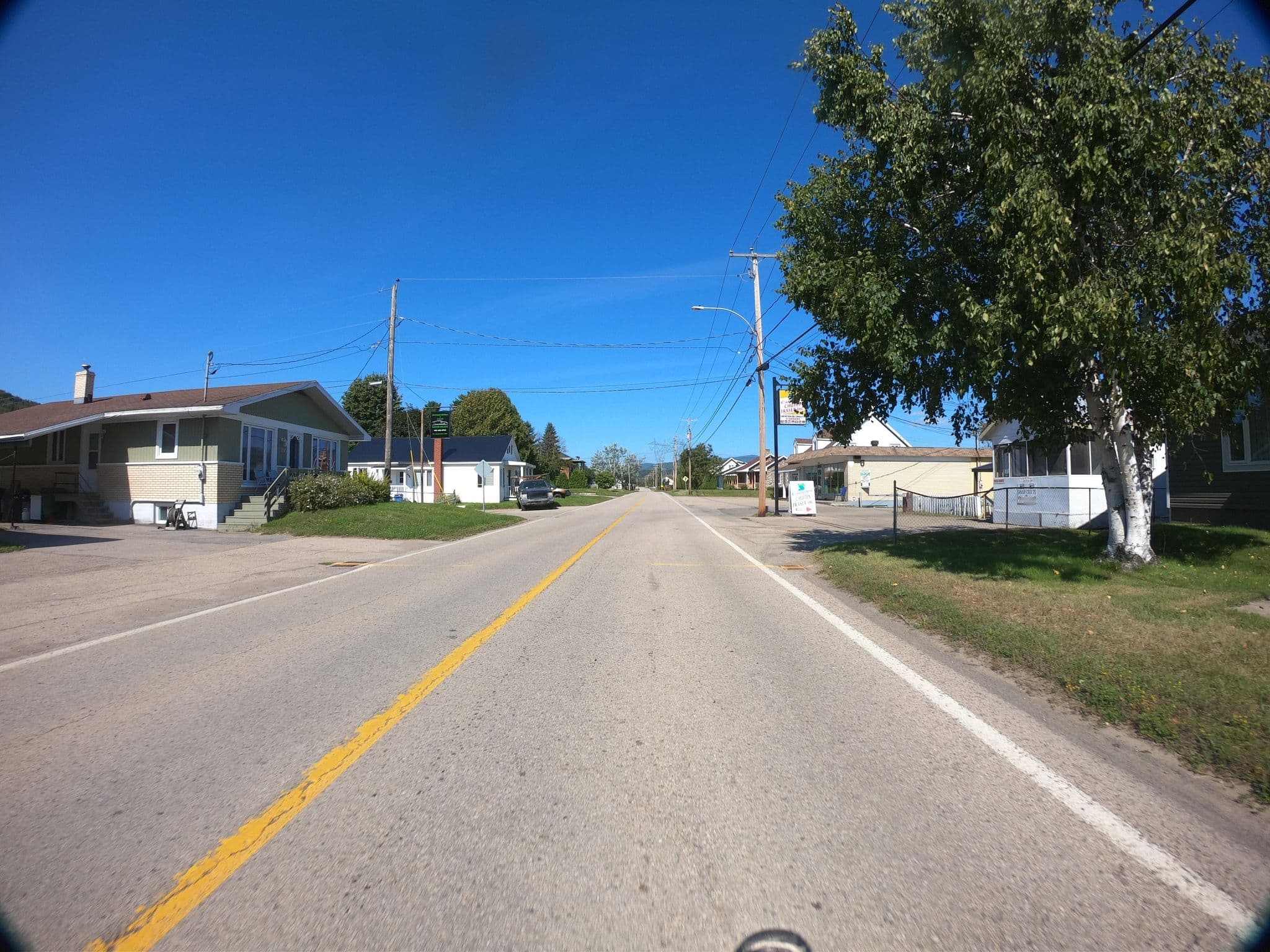 Street view near Accueil - Camping Chutes Fraser, La Malbaie — © pfbreton (CC BY-SA · Mapillary)