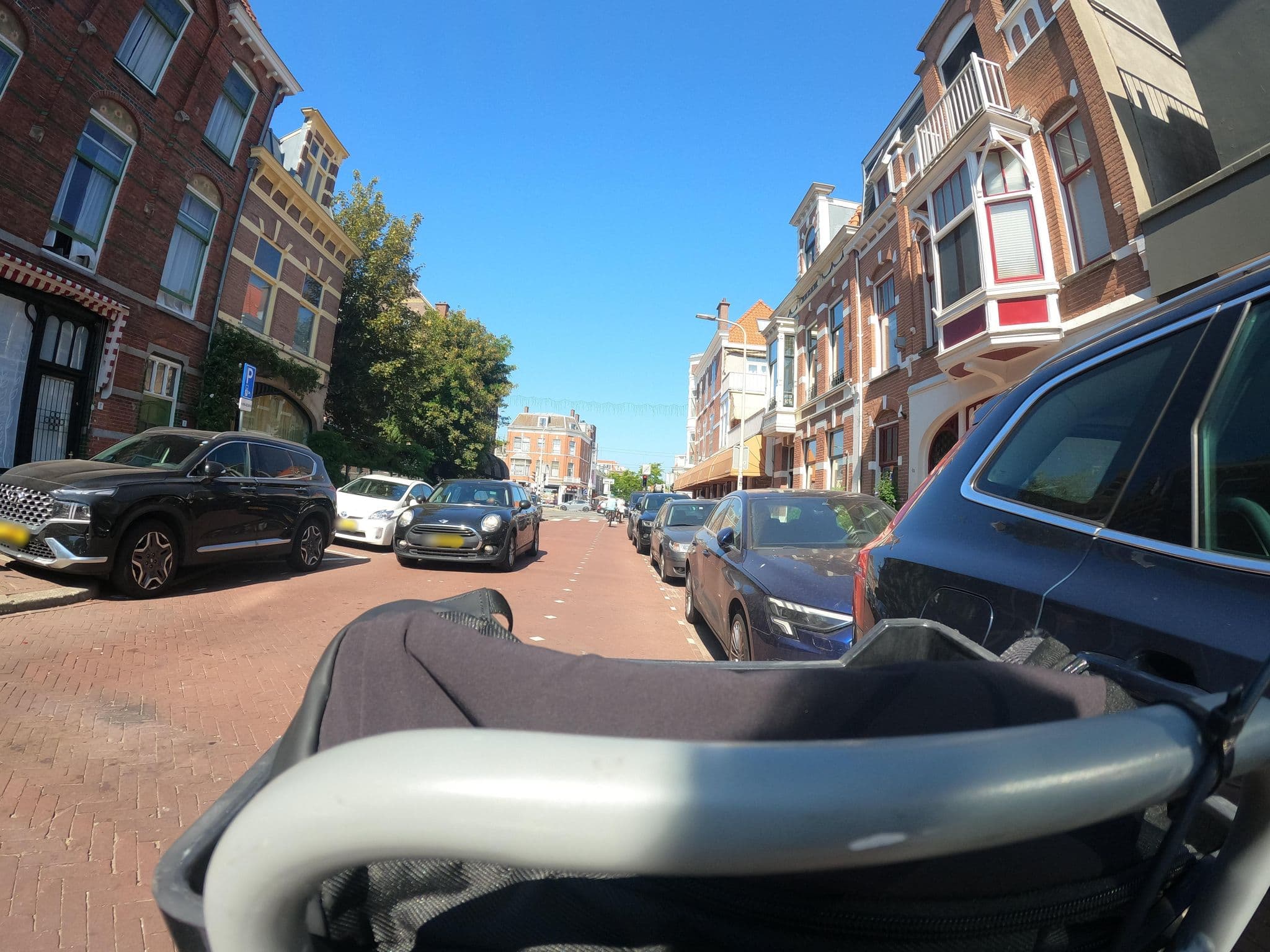 Street view near Short Stay King's Square, The Hague — © ofalvai (CC BY-SA · Mapillary)
