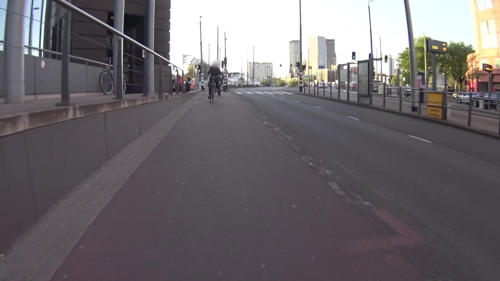 Street view near Skysuite 774 Haagse Toren, The Hague — © fietsersbond (CC BY-SA · Mapillary)