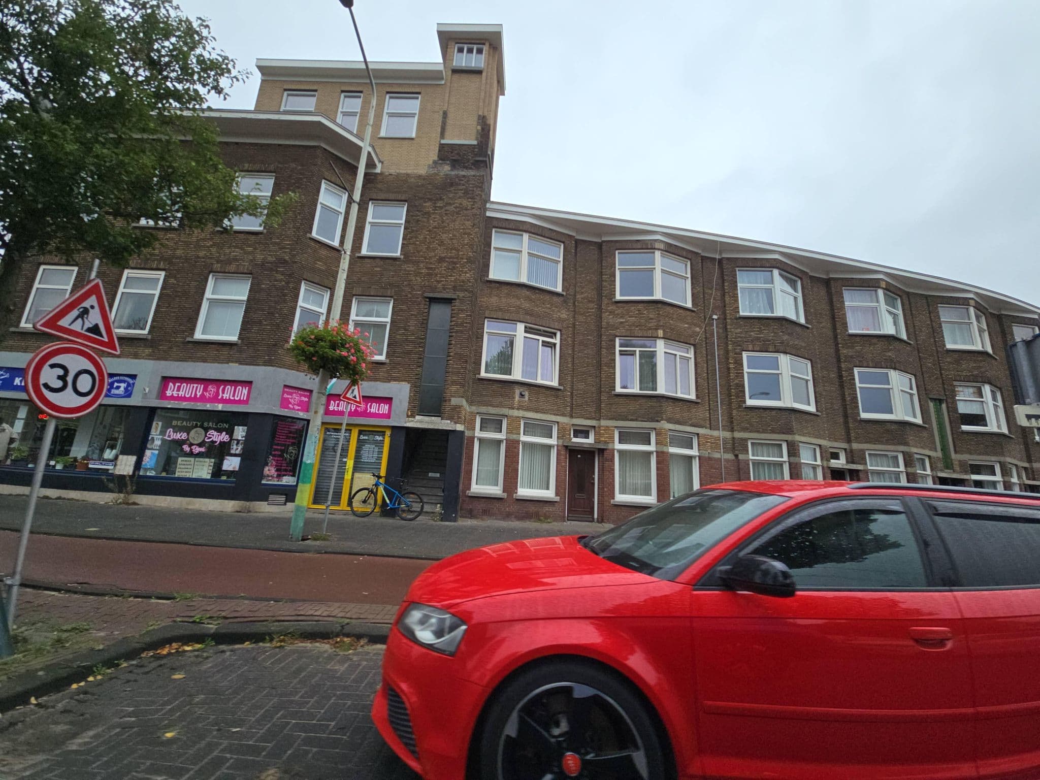 Street view near Motel “A219B”, The Hague — © MapCam (CC BY-SA · Mapillary)