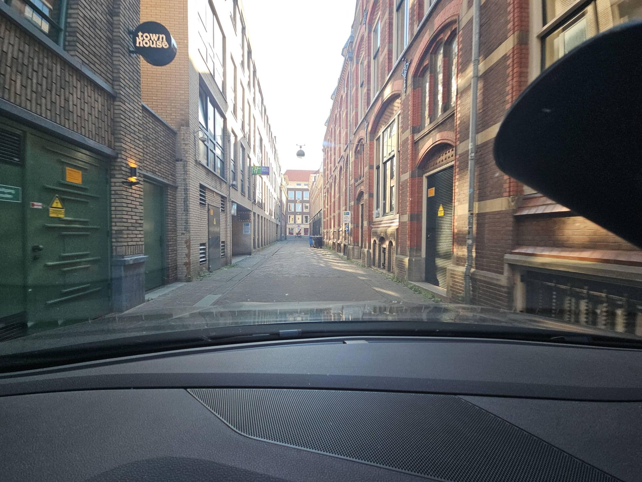 Street view near Hie Room 407, The Hague — © toho (CC BY-SA · Mapillary)