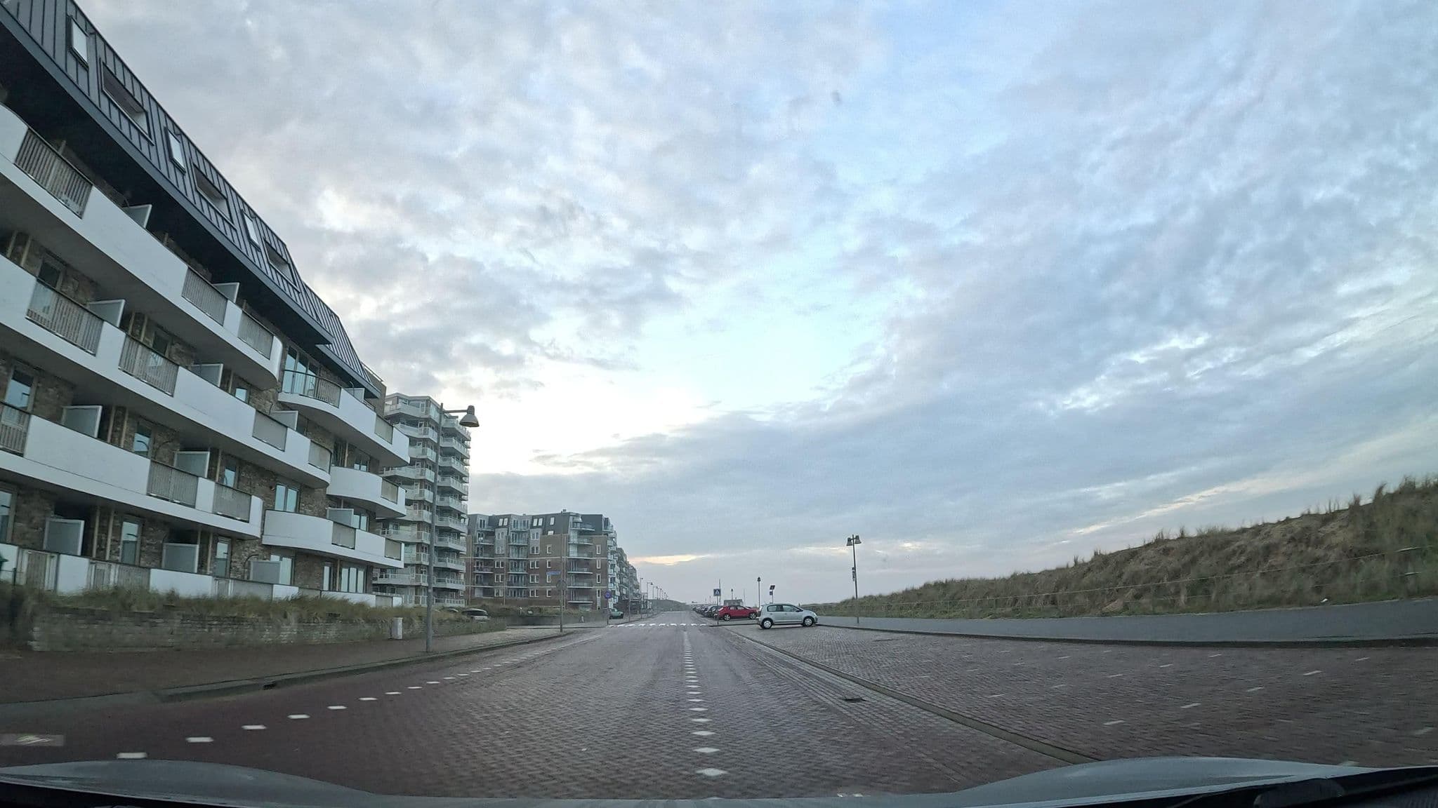 Street view near Roompot Vakanties De Graaf van Egmont, Egmond aan Zee — © thewizard (CC BY-SA · Mapillary)