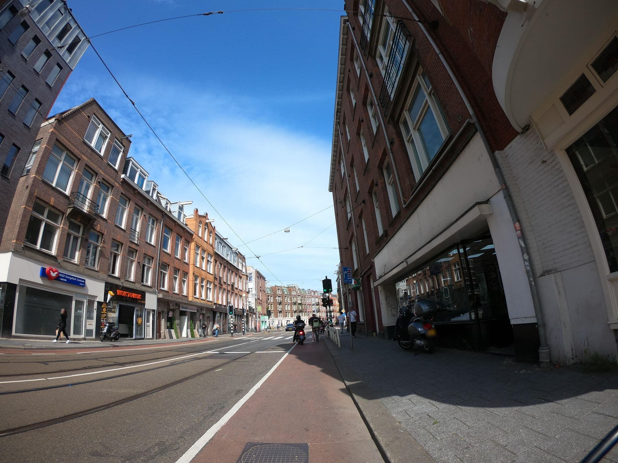 Street view near White cascade Apartments, Amsterdam — © richlv (CC BY-SA · Mapillary)