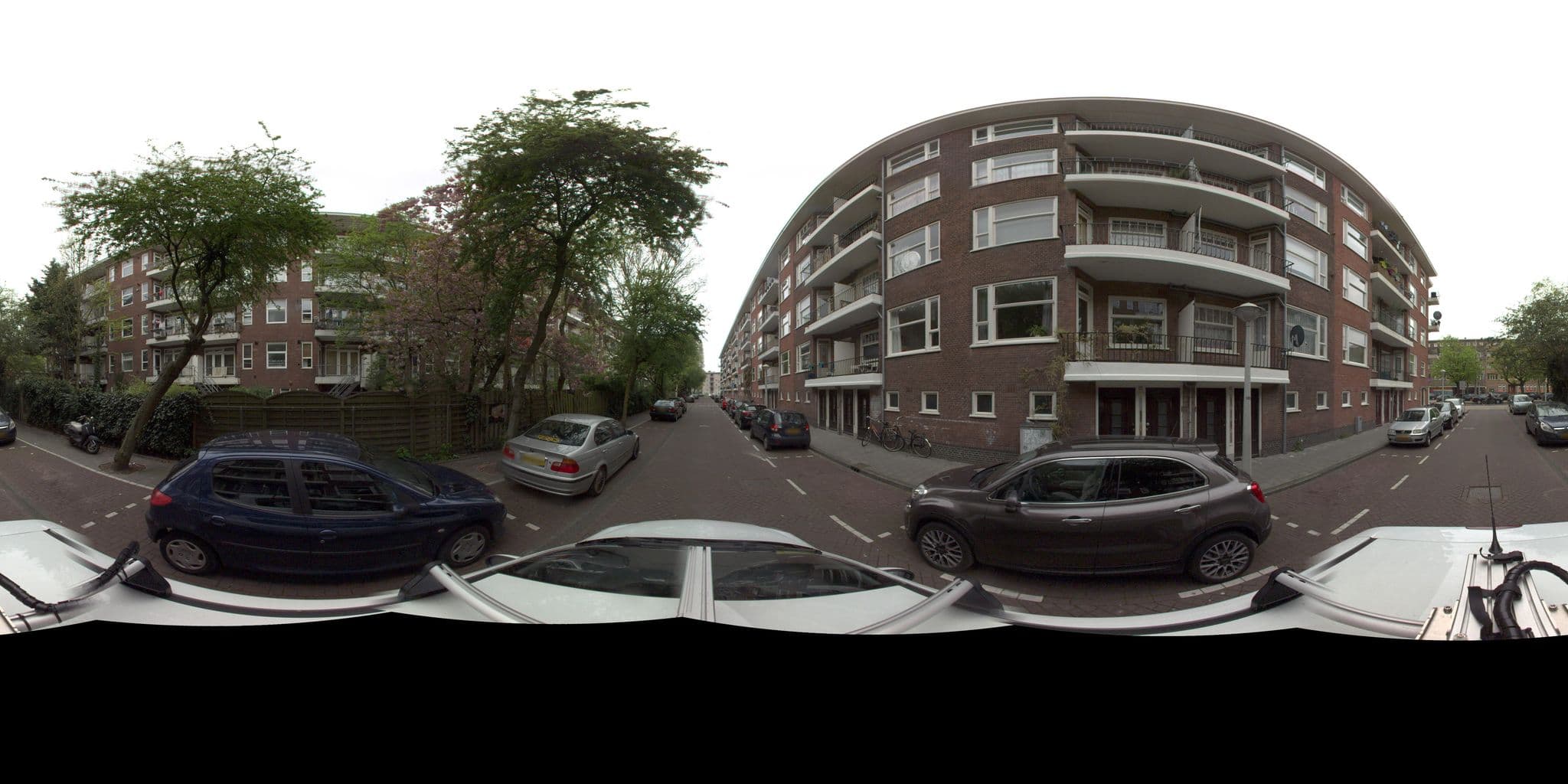 Street view near 10minutes2center, Amsterdam — © amsterdam (CC BY-SA · Mapillary)