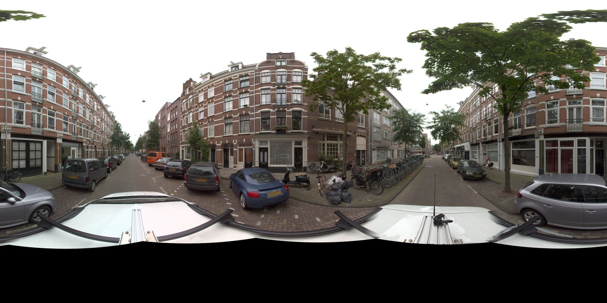 Street view near House Of Mouse, Amsterdam — © amsterdam (CC BY-SA · Mapillary)