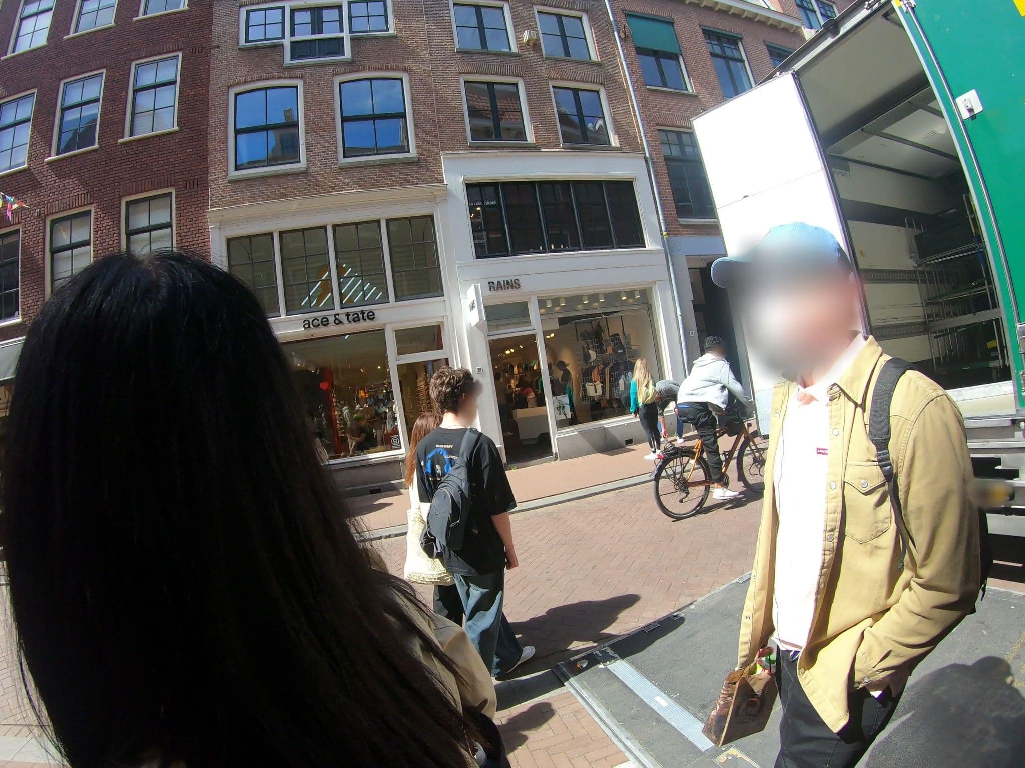Street view near Georges Bed and Breakfast, Amsterdam — © algirdasc (CC BY-SA · Mapillary)