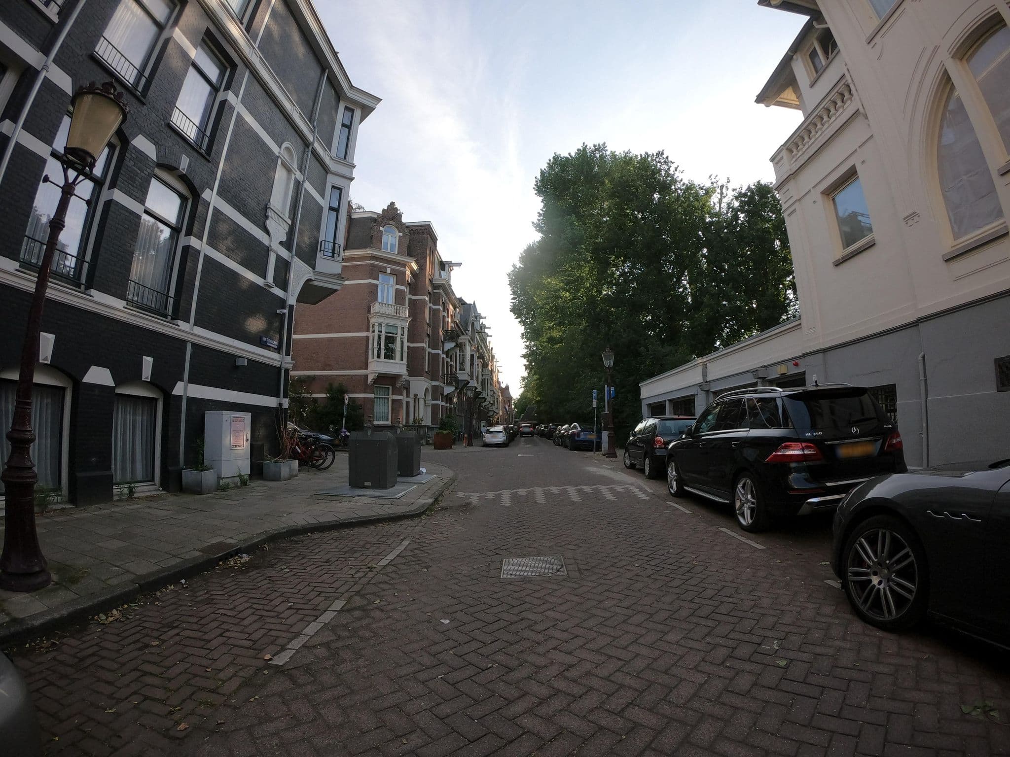 Street view near Lionel Apartment, Amsterdam — © richlv (CC BY-SA · Mapillary)