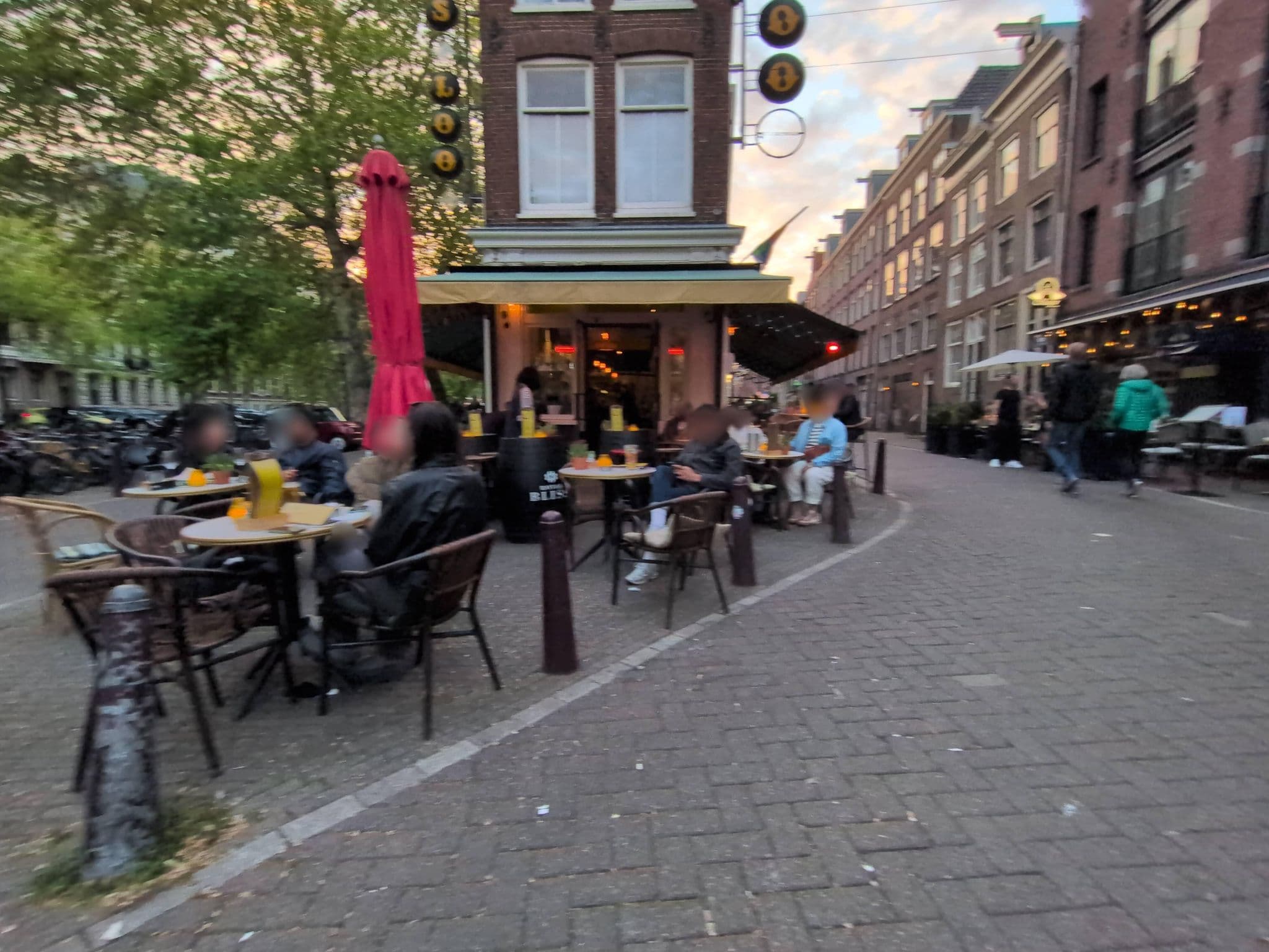 Street view near Museum District, Amsterdam — © hautetension08 (CC BY-SA · Mapillary)