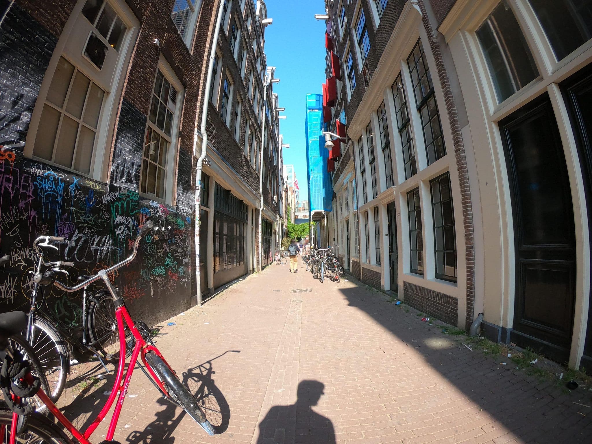 Street view near De 2 Pakhuisjes, Amsterdam — © richlv (CC BY-SA · Mapillary)