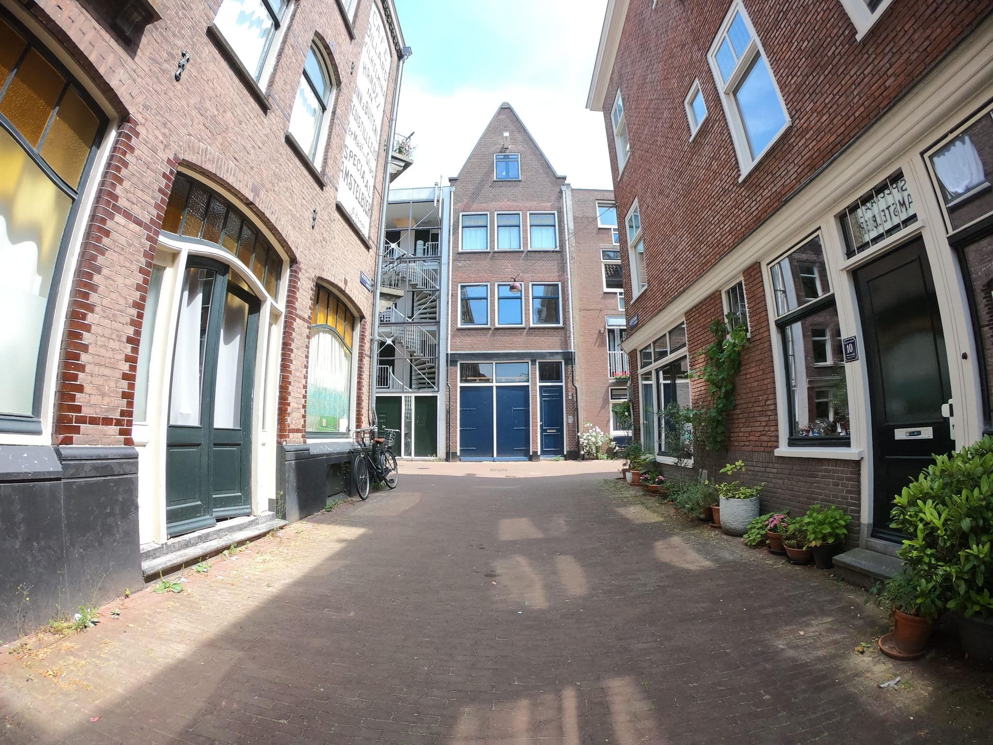 Street view near Boudoir, Amsterdam — © richlv (CC BY-SA · Mapillary)