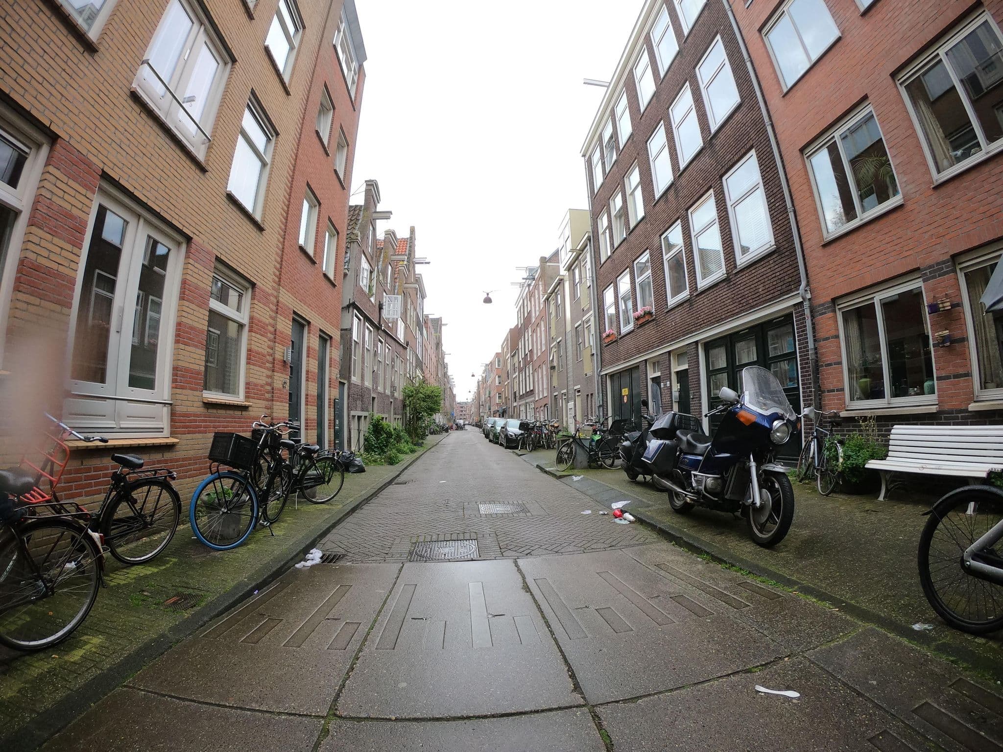 Street view near Sjudoransj b&b, Amsterdam — © richlv (CC BY-SA · Mapillary)