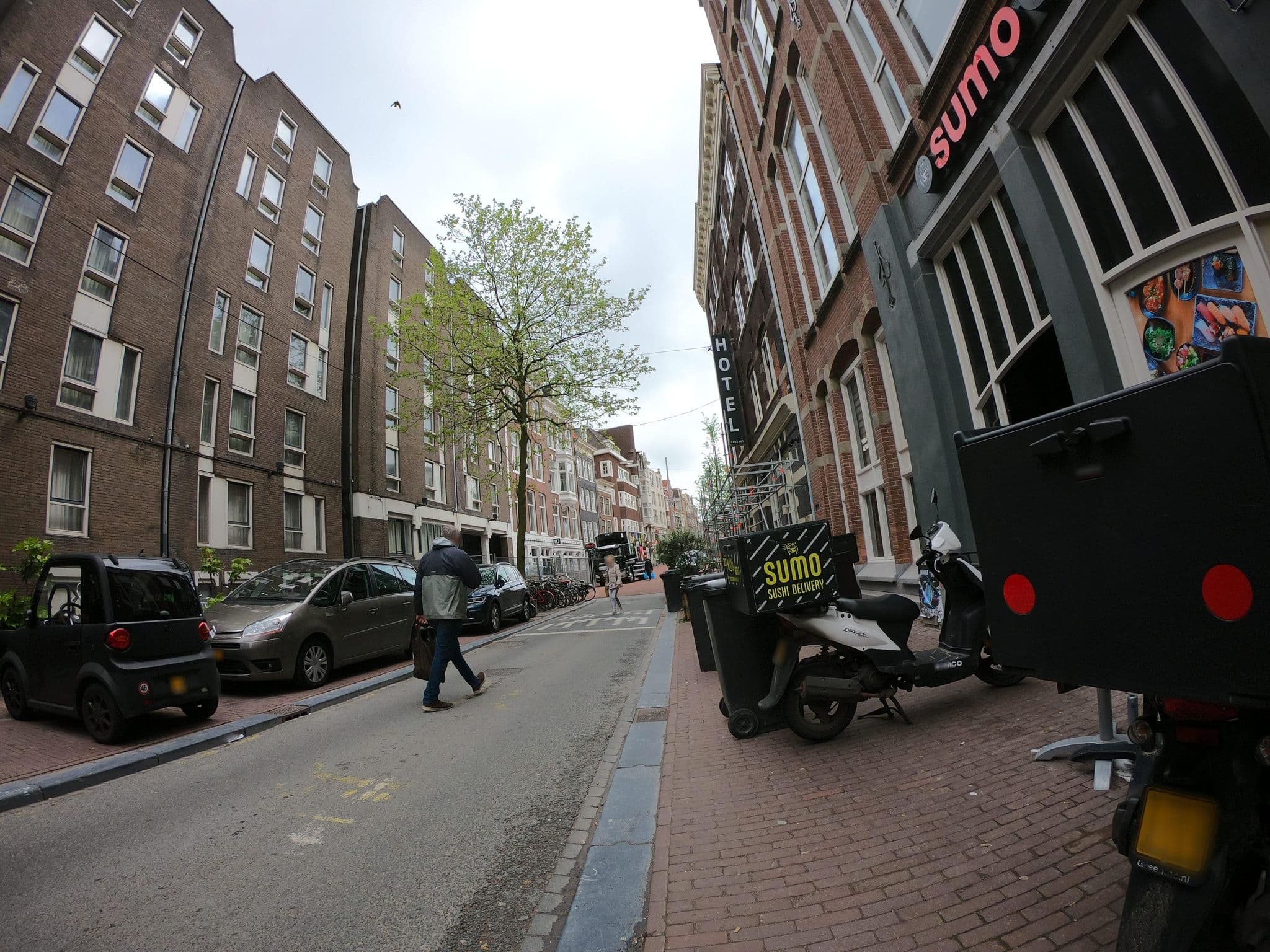 Street view near Renaissance Amsterdam Hotel, Amsterdam — © richlv (CC BY-SA · Mapillary)