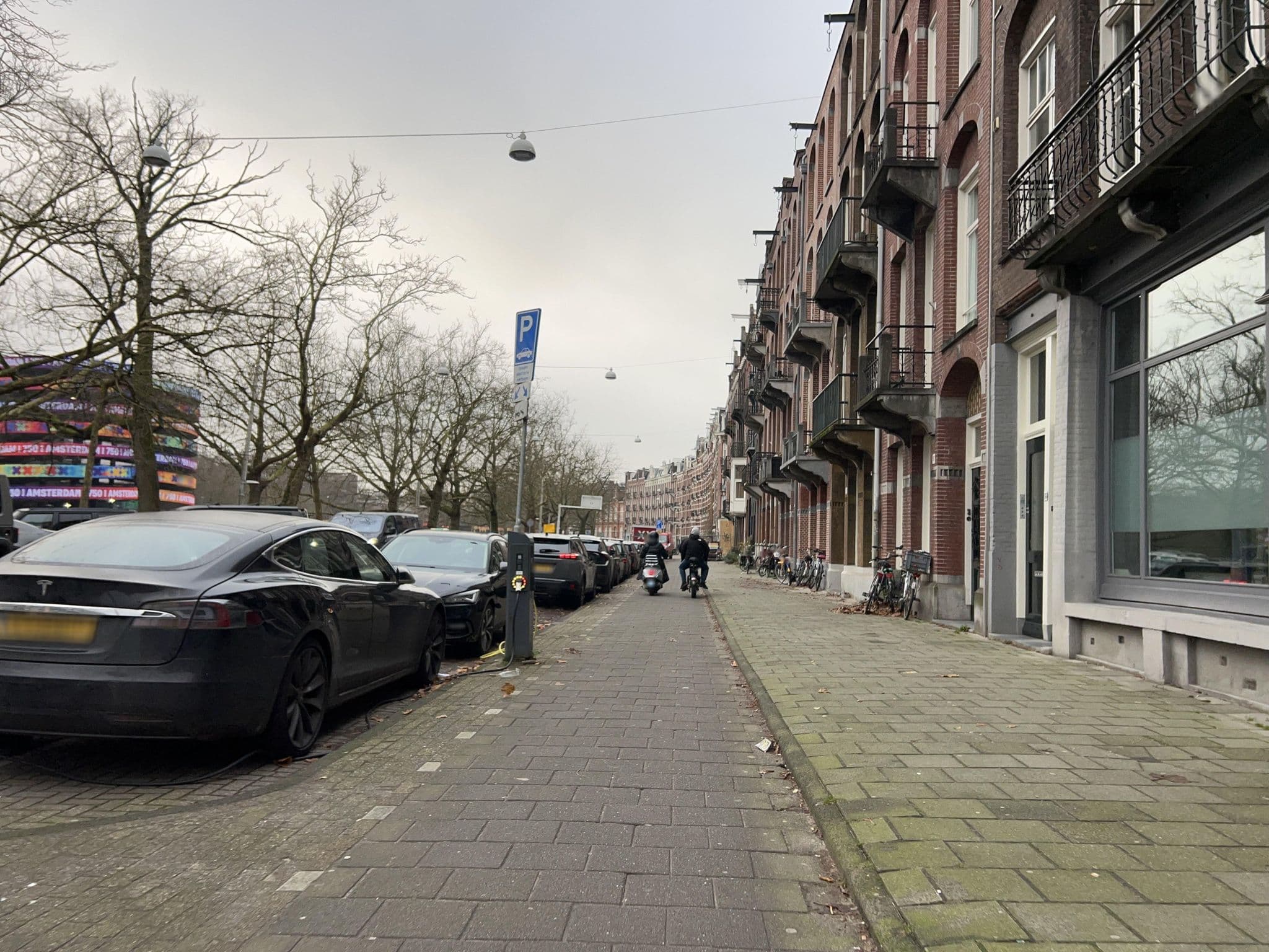 Street view near art-apartment, Amsterdam — © ottor (CC BY-SA · Mapillary)
