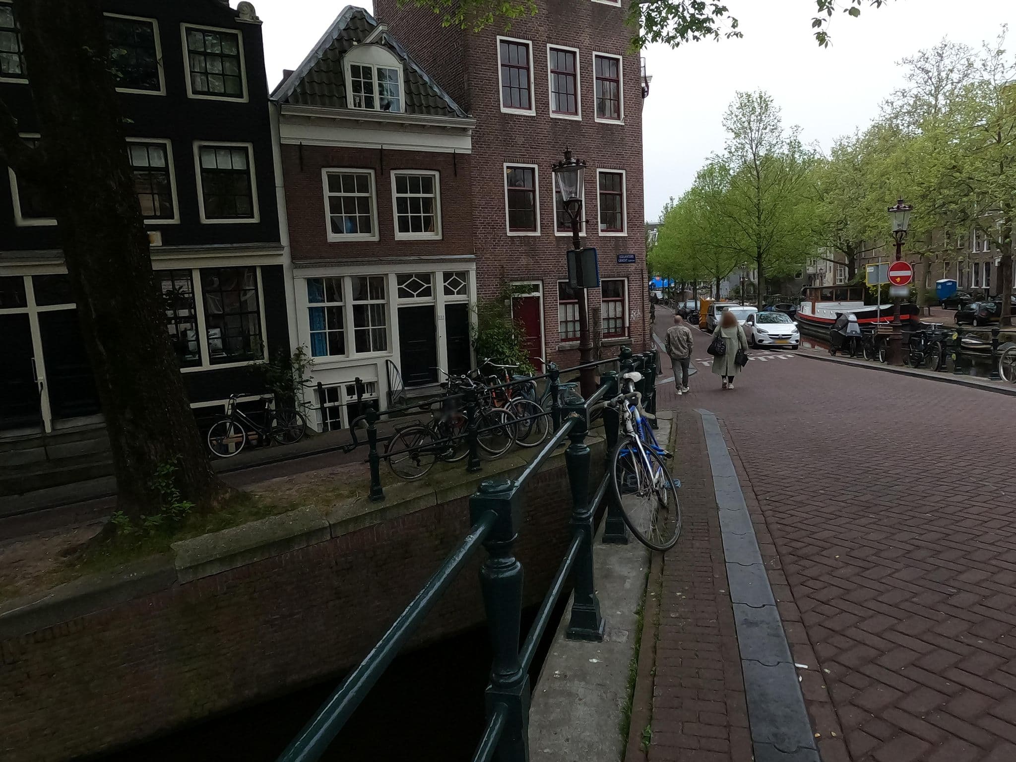 Street view near Rose Hip Inn, Amsterdam — © chuck (CC BY-SA · Mapillary)