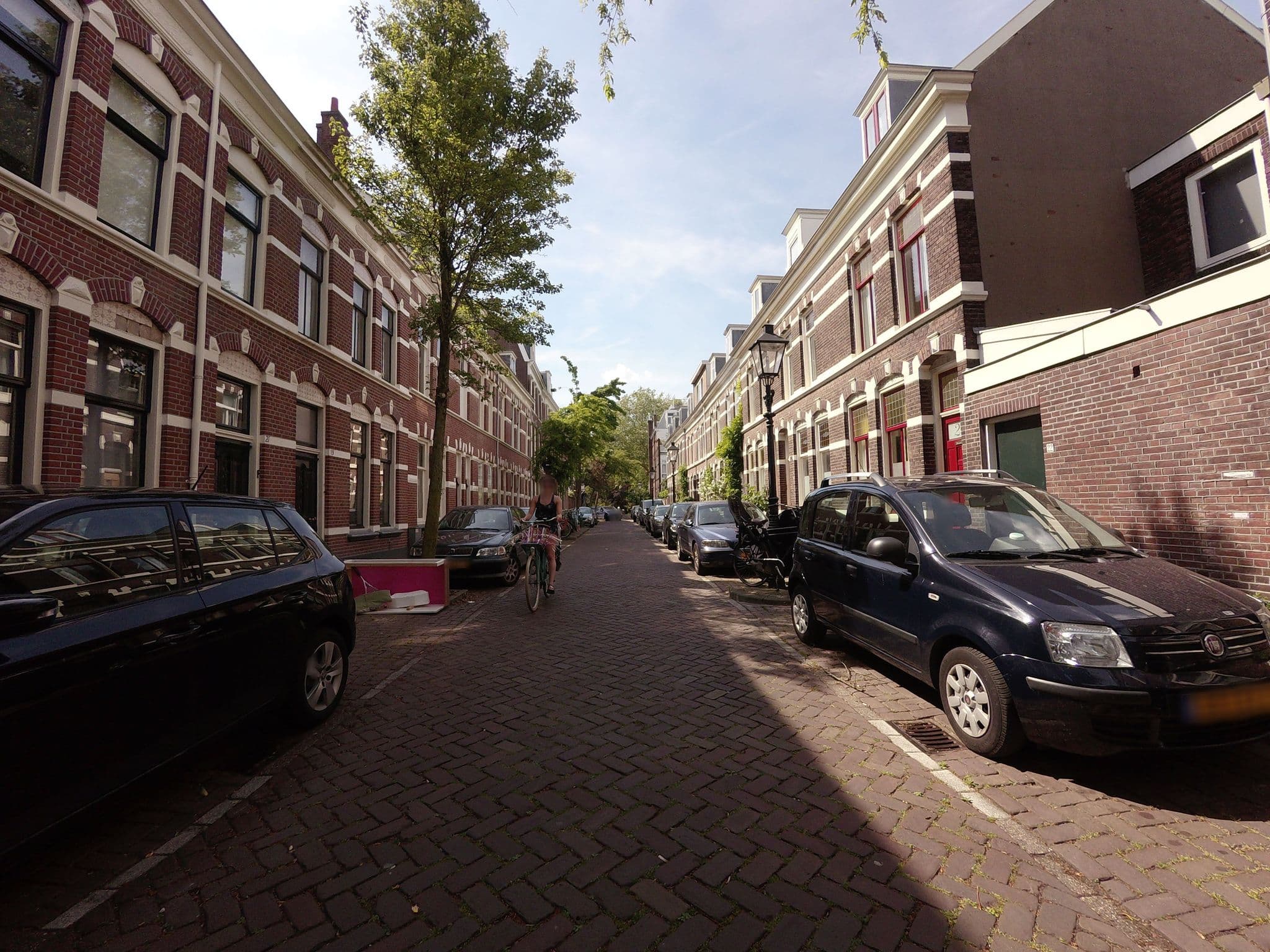 Street view near b&b looierstraat Utrecht, Utrecht — © ankeric (CC BY-SA · Mapillary)
