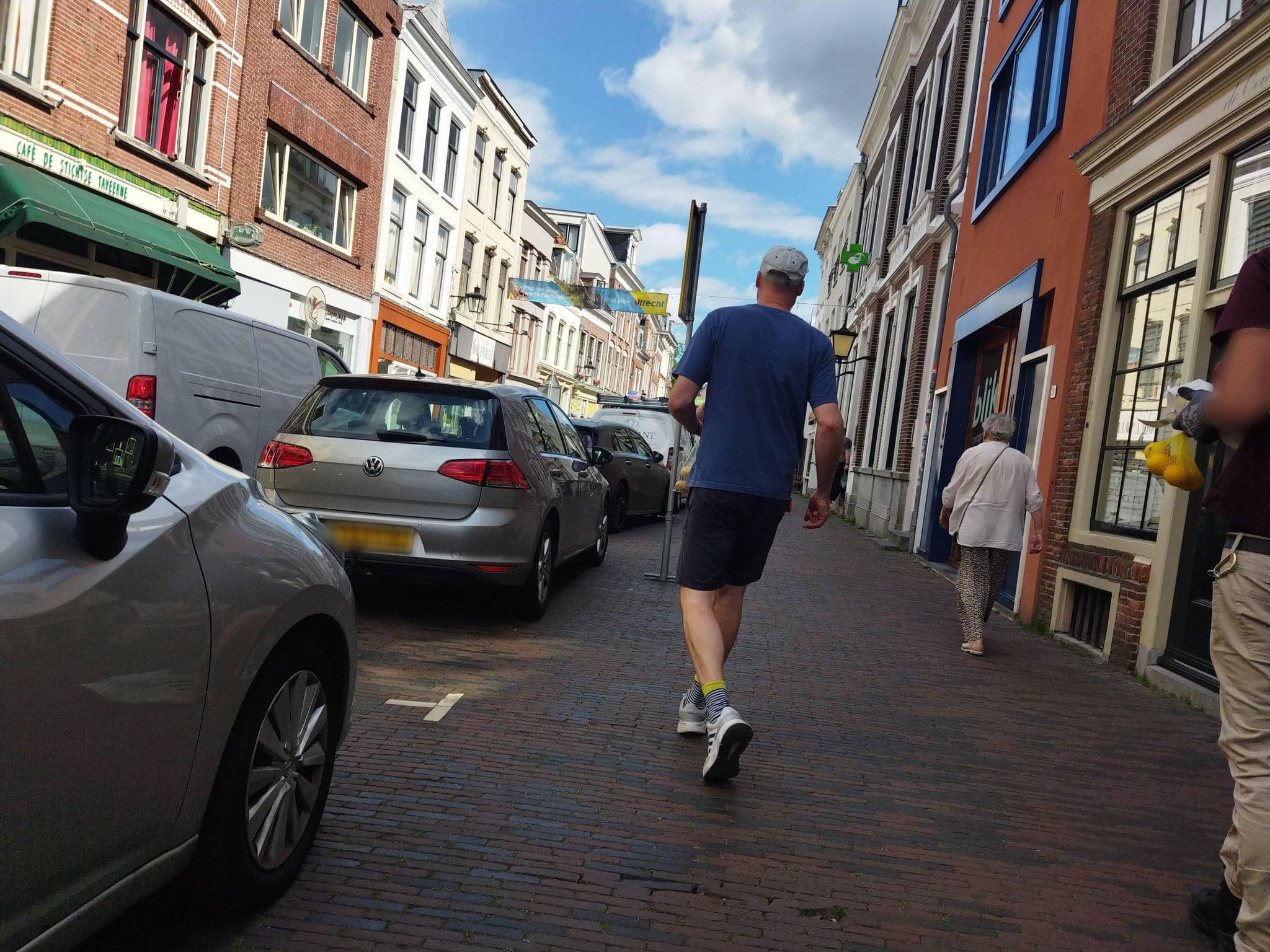 Street view near Gastenappartement Utrecht, Utrecht — © changchun1 (CC BY-SA · Mapillary)