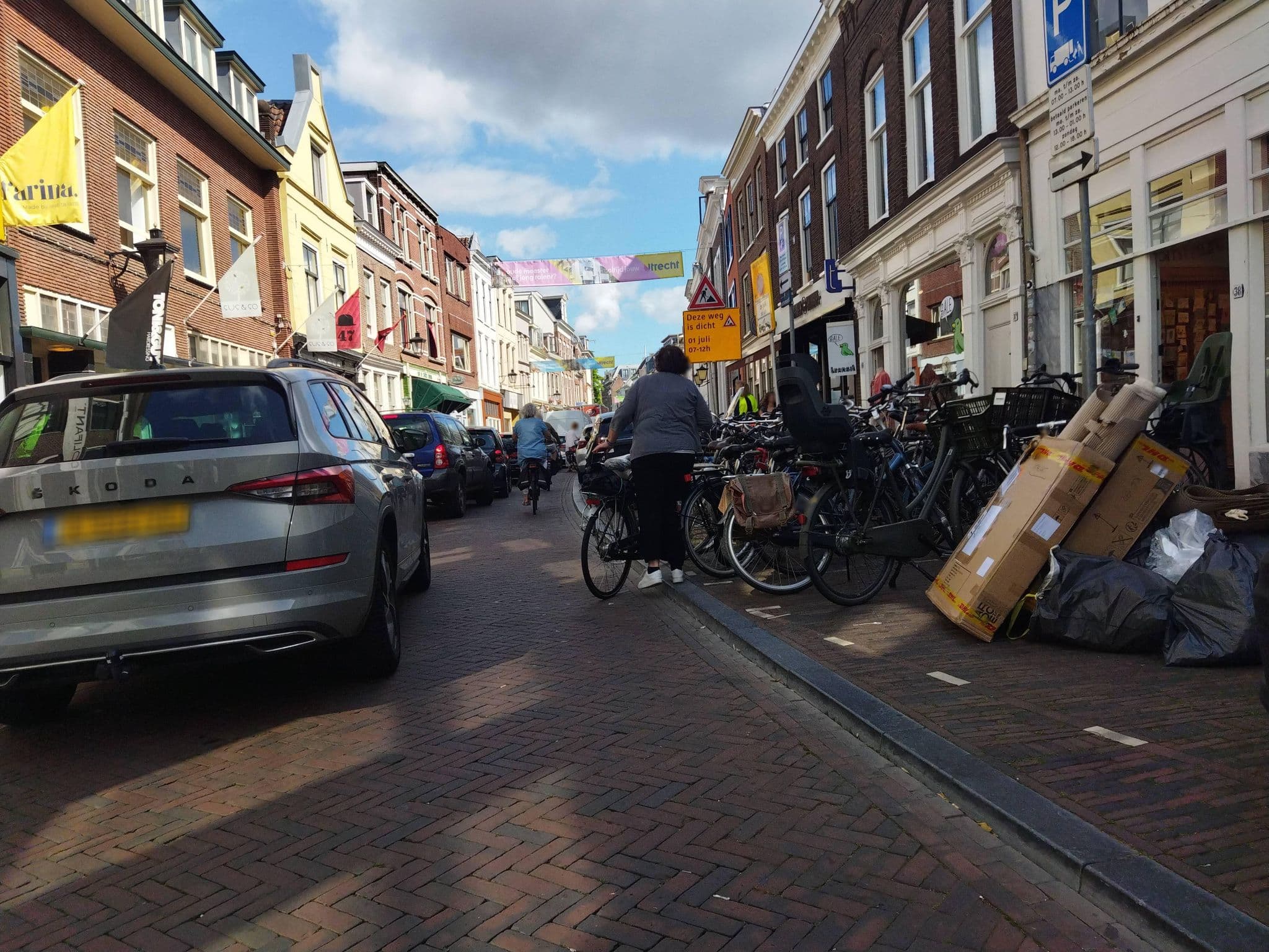 Street view near B&B Het Museumkwartier, Utrecht — © changchun1 (CC BY-SA · Mapillary)