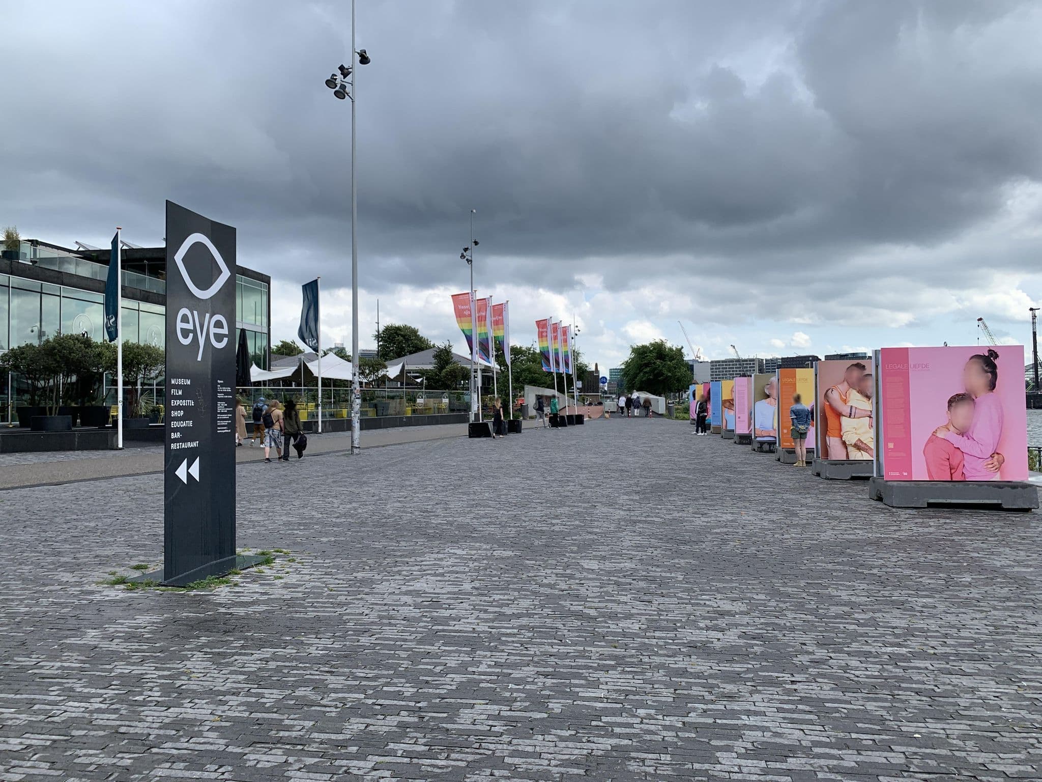 Street view near Master Bedroom, Amsterdam — © robot8a (CC BY-SA · Mapillary)