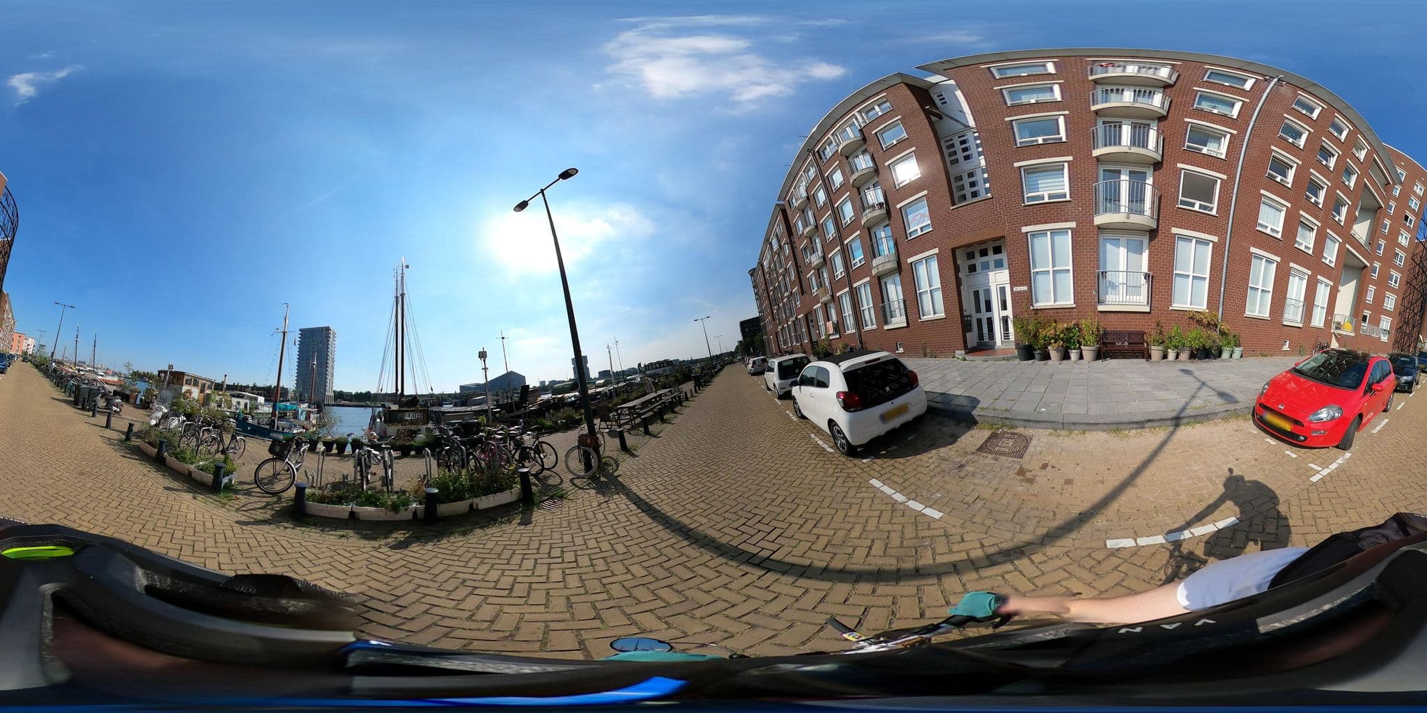 Street view near Captainsplace houseboat Amsterdam, Dapperbuurt — © Stefdegreef (CC BY-SA · Mapillary)
