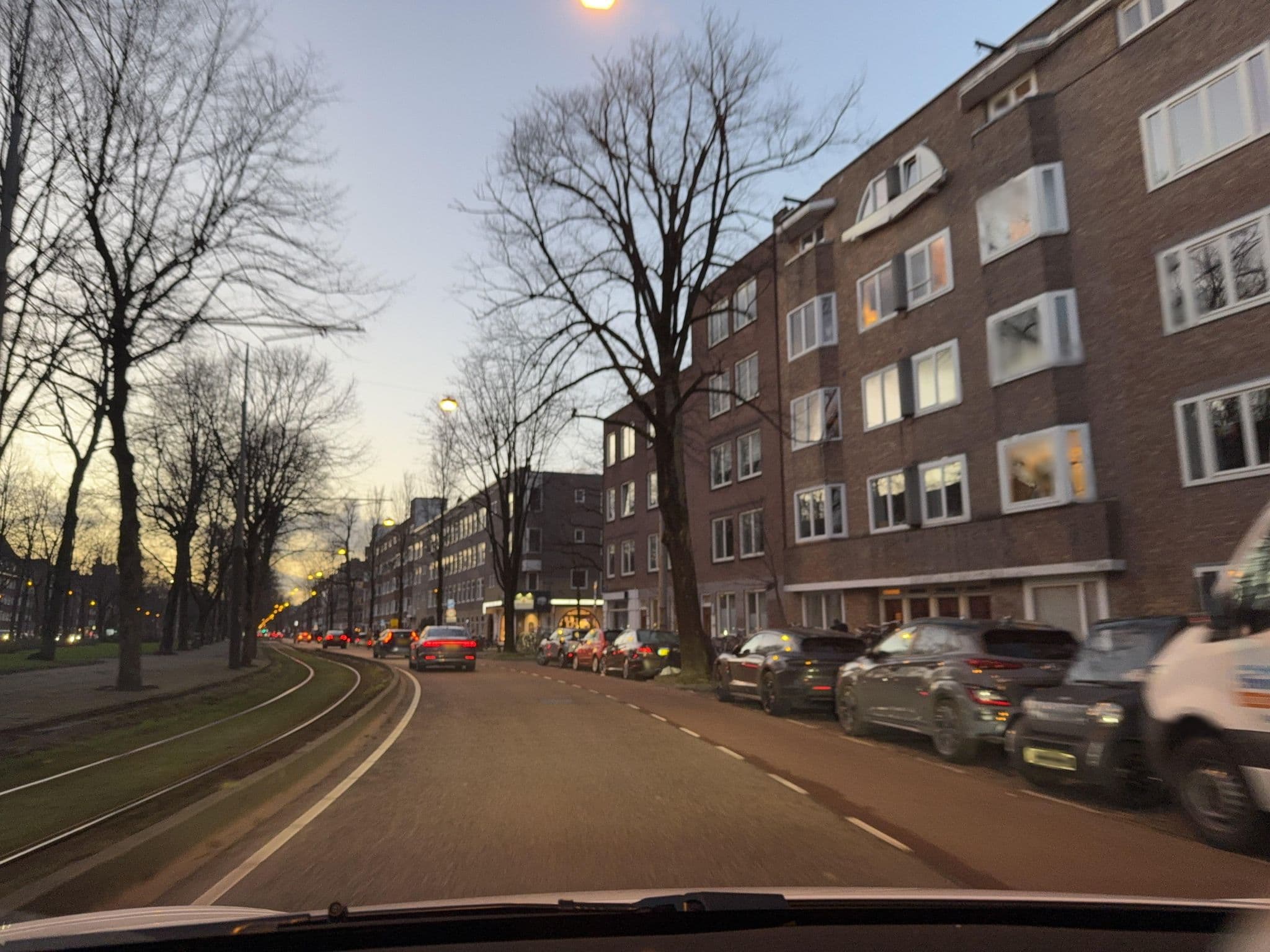 Street view near Appartement Chirchulllaan, Dapperbuurt — © ottor (CC BY-SA · Mapillary)
