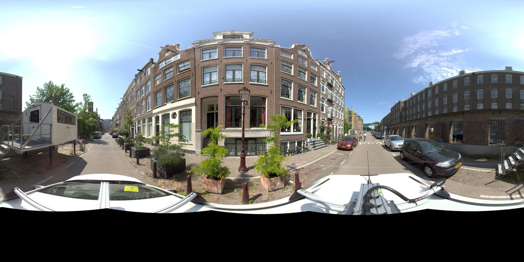 Street view near The Flying Pancake, Dapperbuurt — © amsterdam (CC BY-SA · Mapillary)