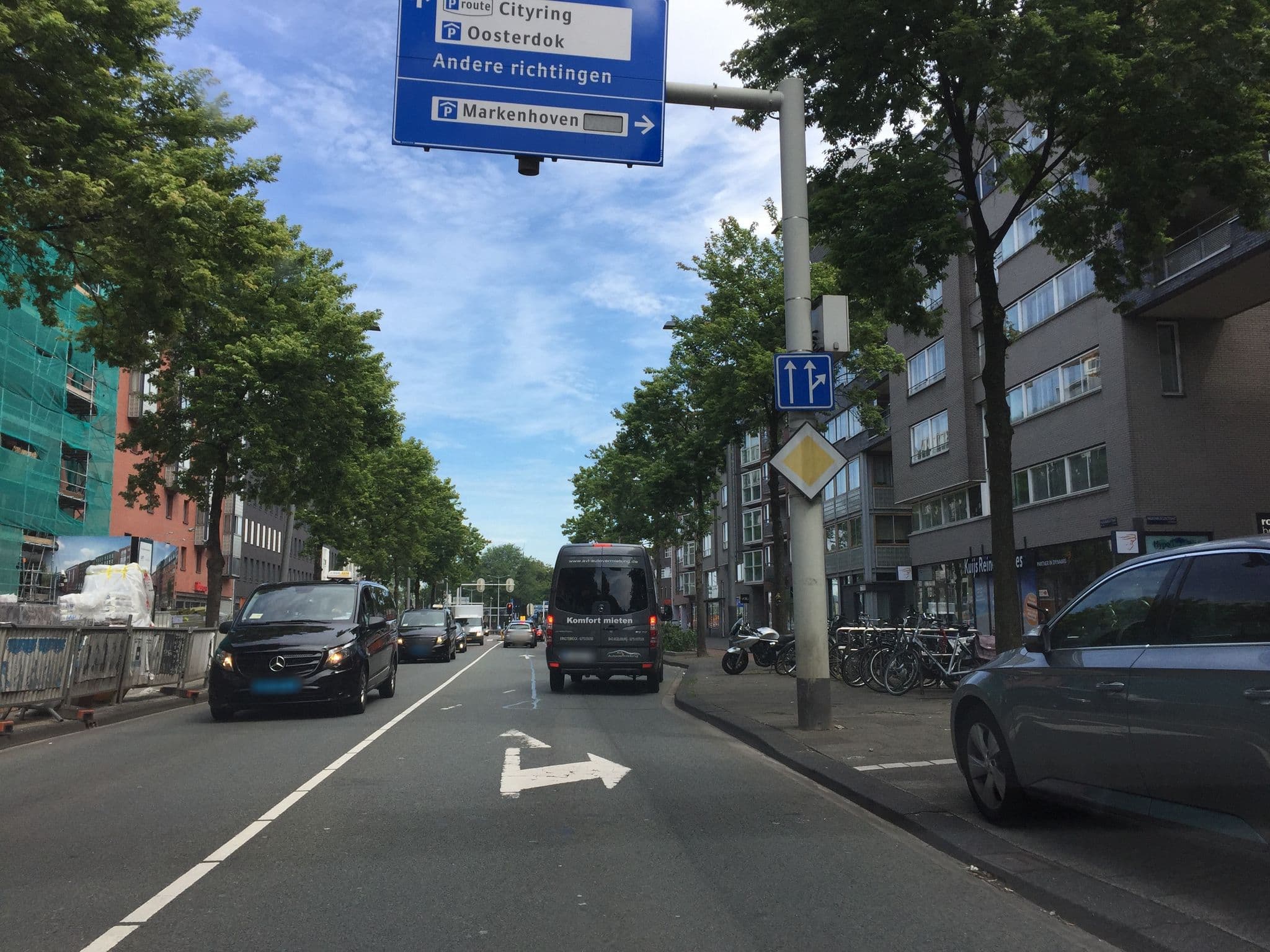 Street view near Falcon Plaza, Amsterdam — © it_s_so_funny (CC BY-SA · Mapillary)