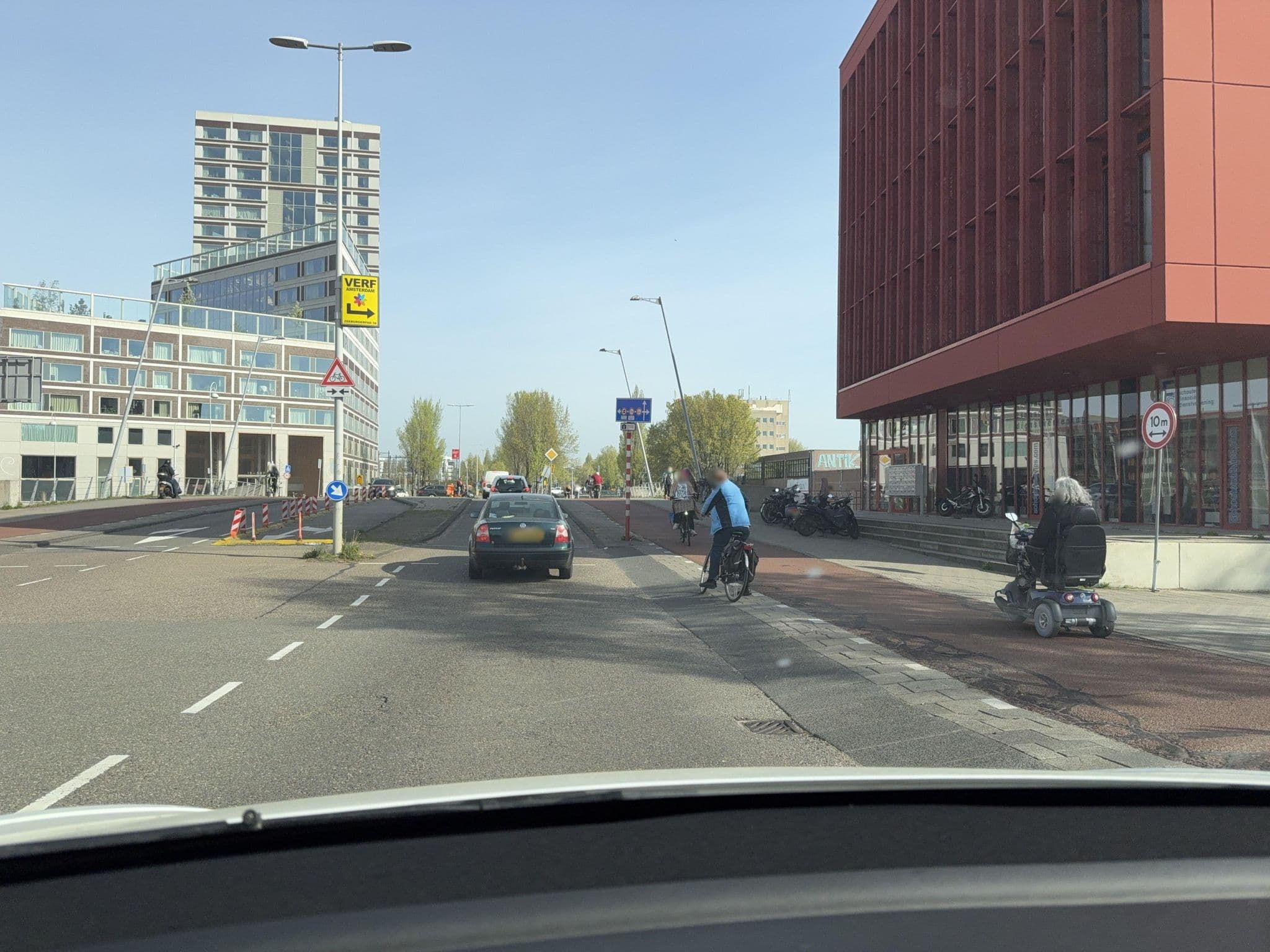 Street view near Bed Breakfast Boat, Dapperbuurt — © ottor (CC BY-SA · Mapillary)