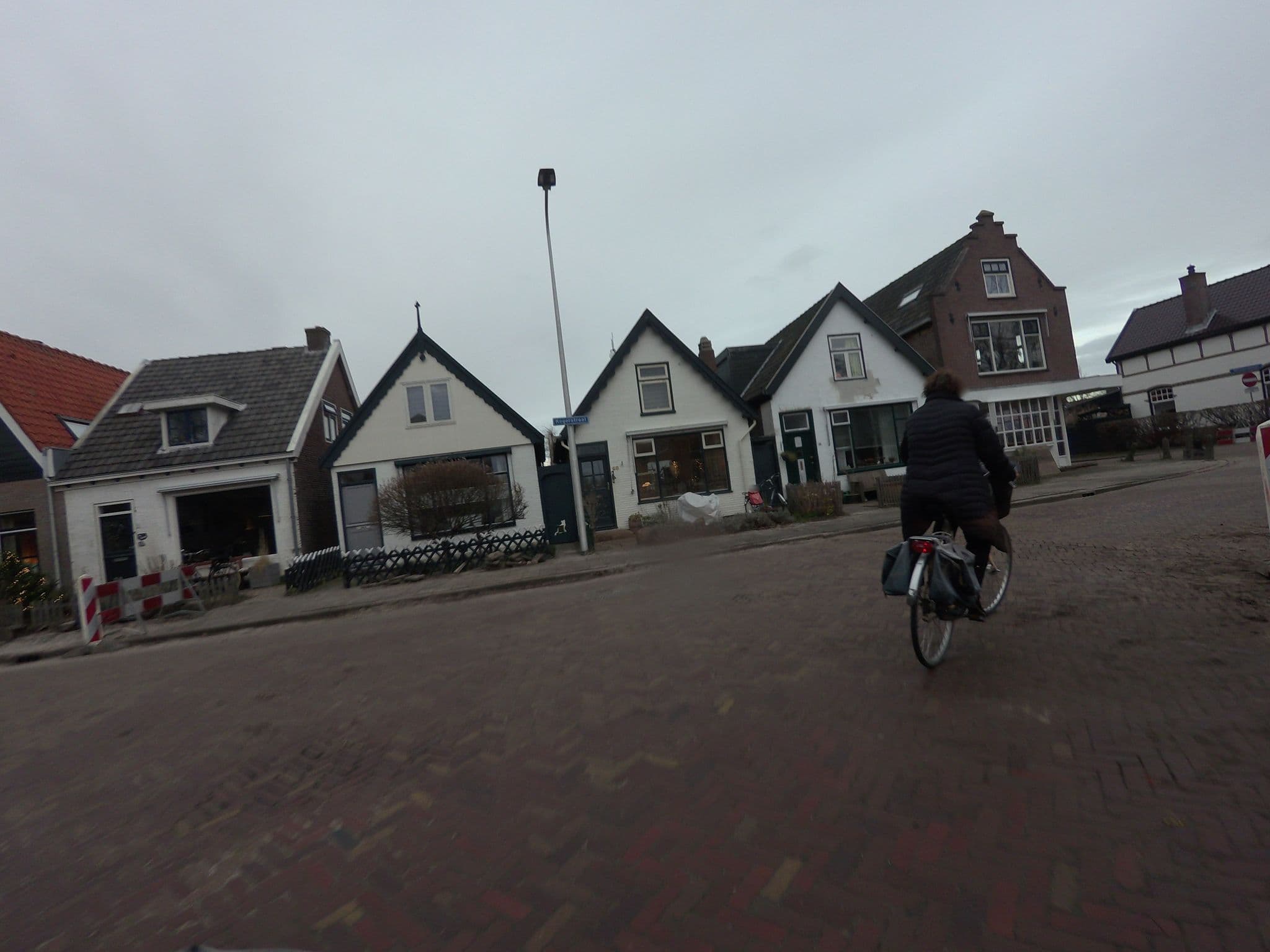 Street view near Snurk, Den Burg — © ankeric (CC BY-SA · Mapillary)