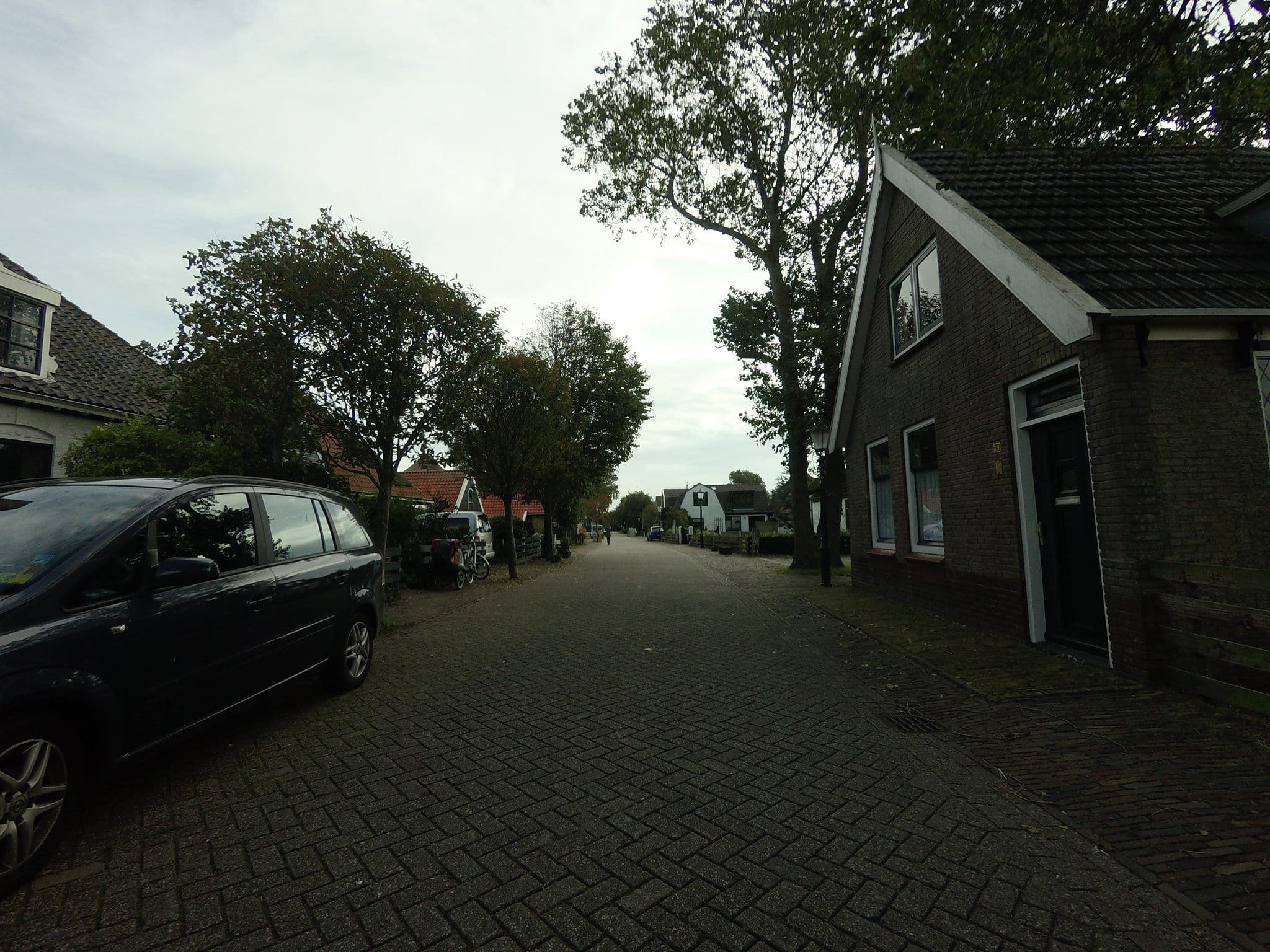 Street view near Appartementenverhuur Linquenda, Den Burg — © ankeric (CC BY-SA · Mapillary)