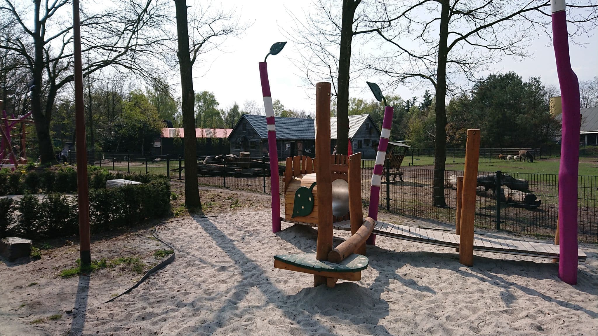 Street view near Cottage 140, America — © derreduxz1 (CC BY-SA · Mapillary)