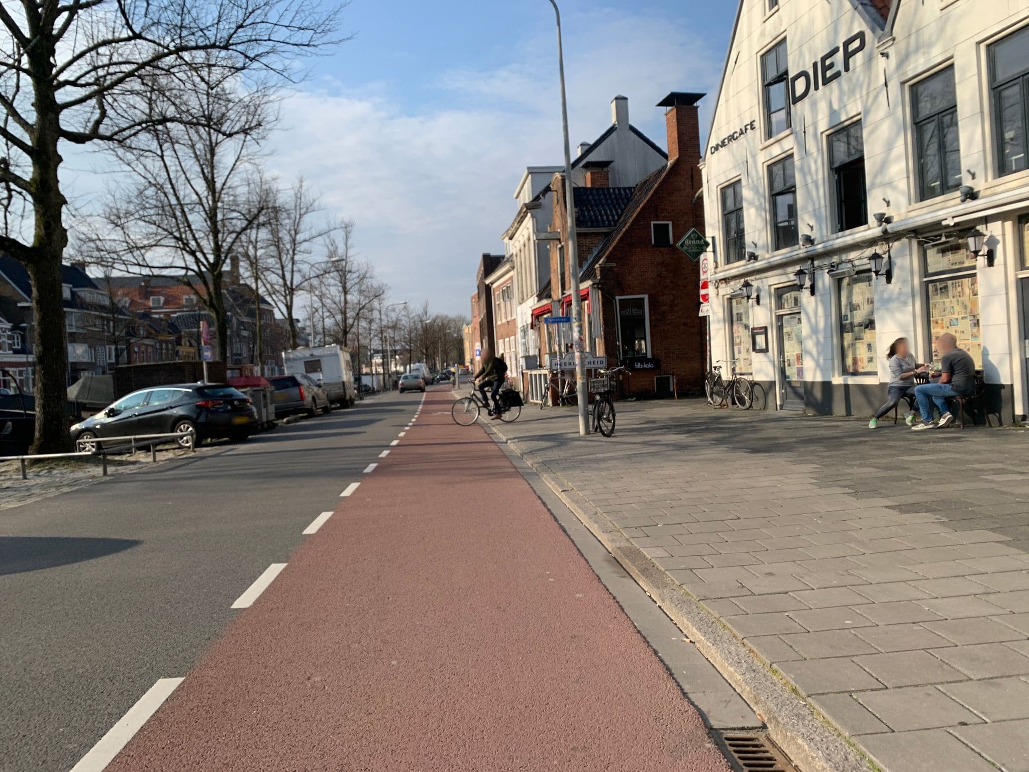 Street view near Pakhuis de Emde, Groningen — © pLyMiEwGpWDLryMacQzo (CC BY-SA · Mapillary)