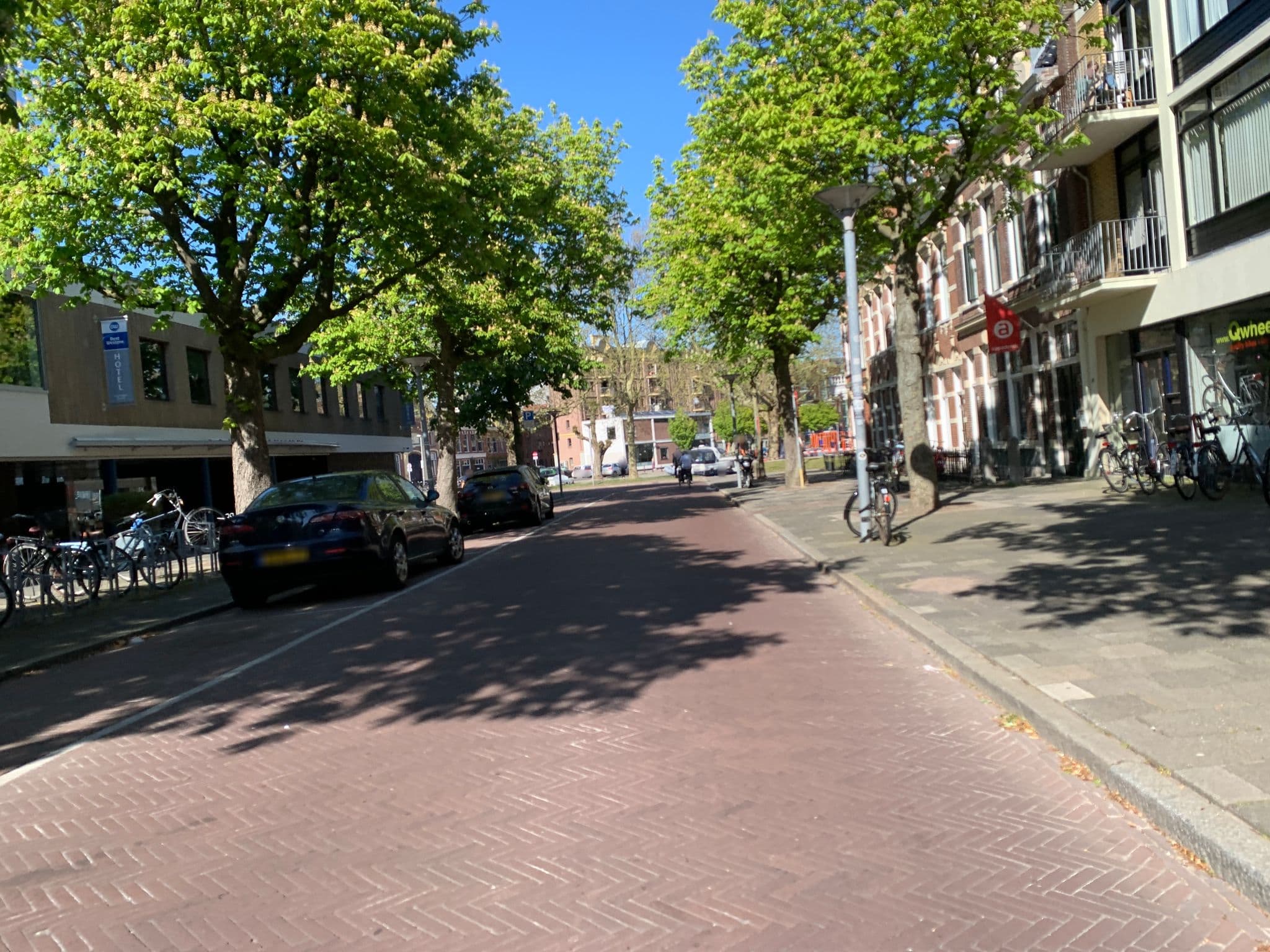 Street view near Best Western Hampshire Hotel, Groningen — © pLyMiEwGpWDLryMacQzo (CC BY-SA · Mapillary)