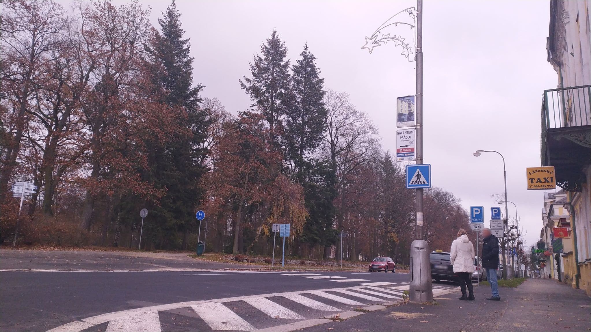 Street view near Lázeňský hotel IMPERIAL, Františkovy Lázně — © mrowka (CC BY-SA · Mapillary)