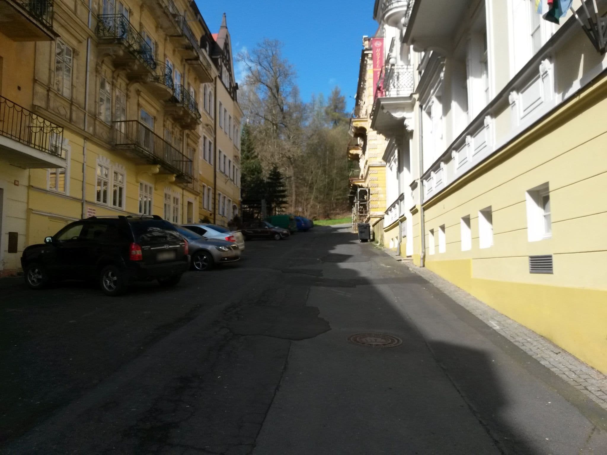 Street view near Residence Hotel Romanza, Mariánské Lázně — © rausk (CC BY-SA · Mapillary)