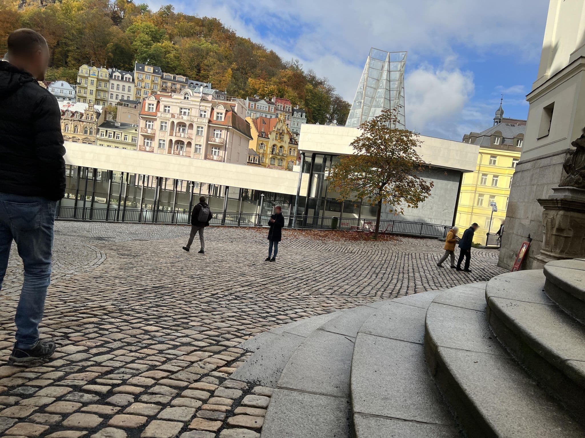 Street view near Temparano, Karlovy Vary — © chuck (CC BY-SA · Mapillary)