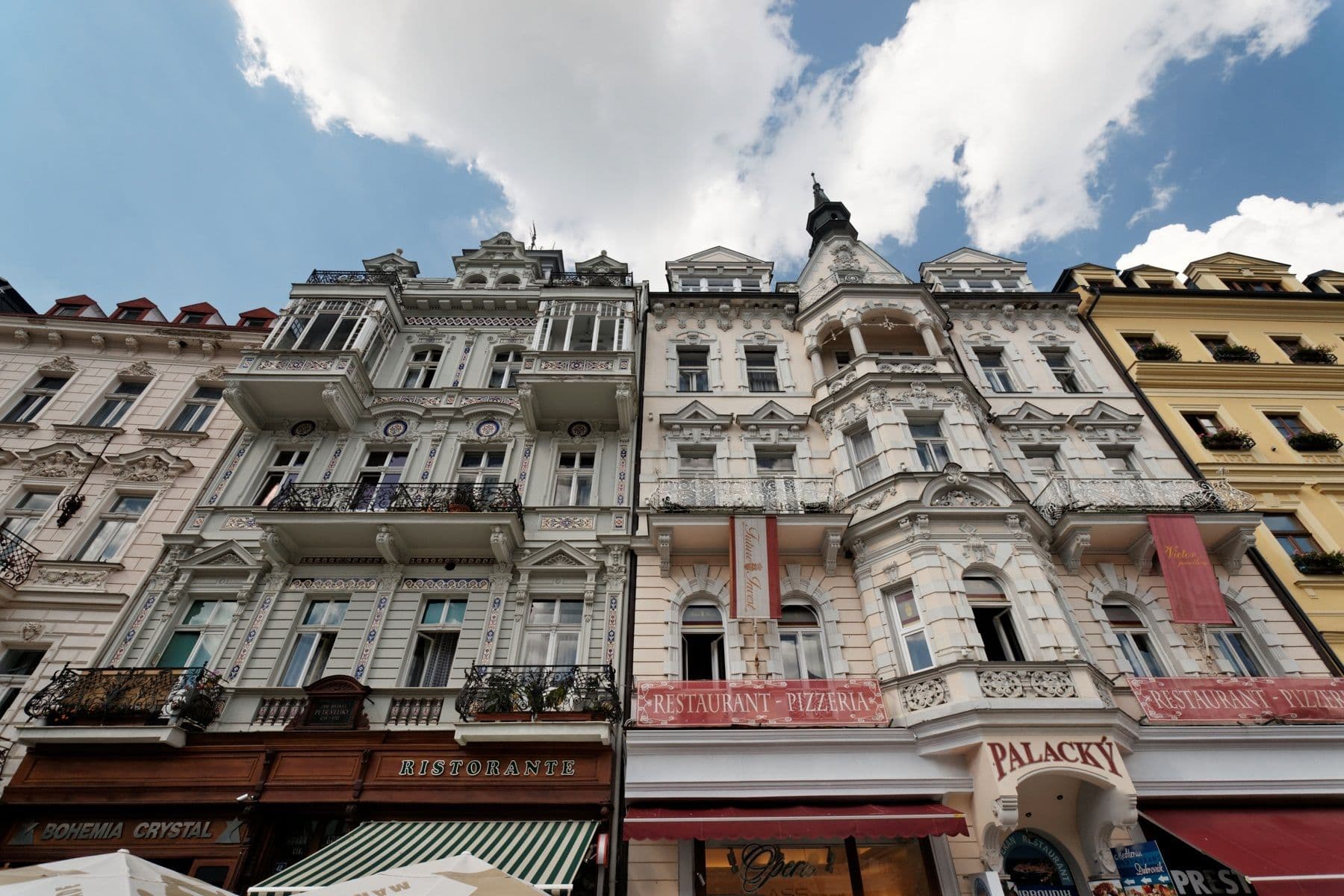 Street view near Apartma Kucera, Karlovy Vary — © txllxt (CC BY-SA · Mapillary)