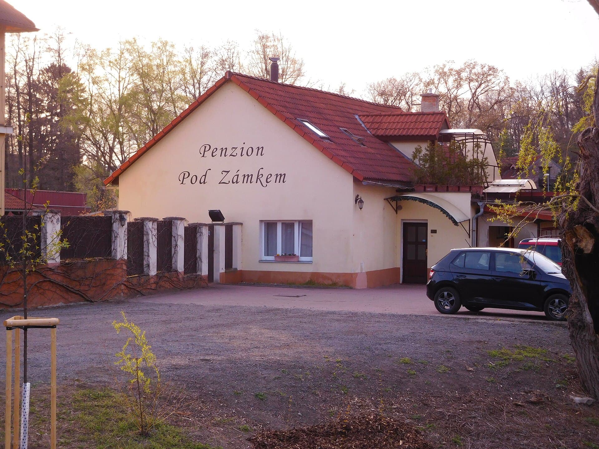 Penzion Pod zámkem (via Wikimedia Commons, CC BY-SA 4.0)