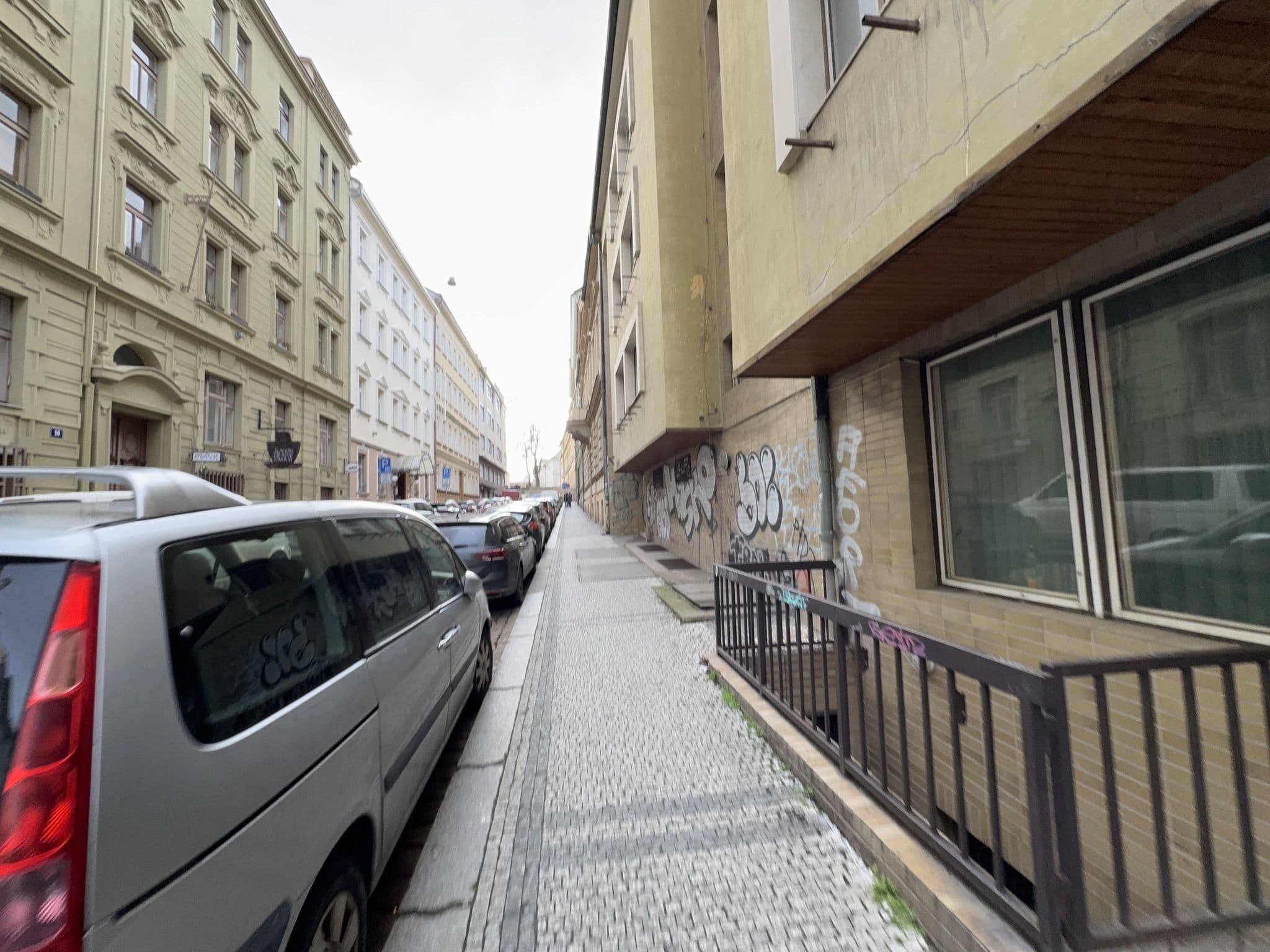 Street view near Hotel Rococo, Nové Město — © ondrejlopatka (CC BY-SA · Mapillary)