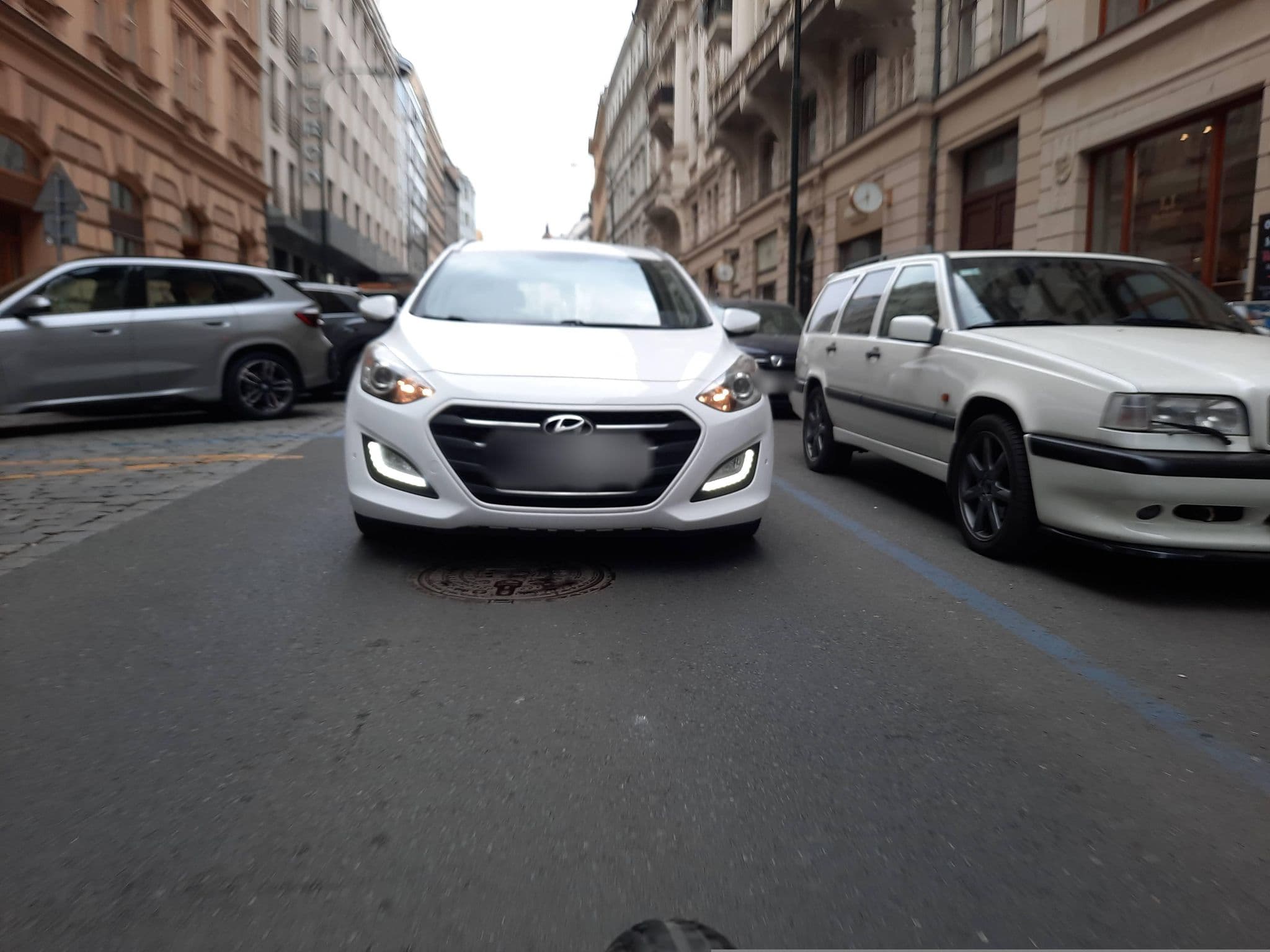 Street view near Radisson Blu Alcron Hotel, Nové Město — © ondrejlopatka (CC BY-SA · Mapillary)