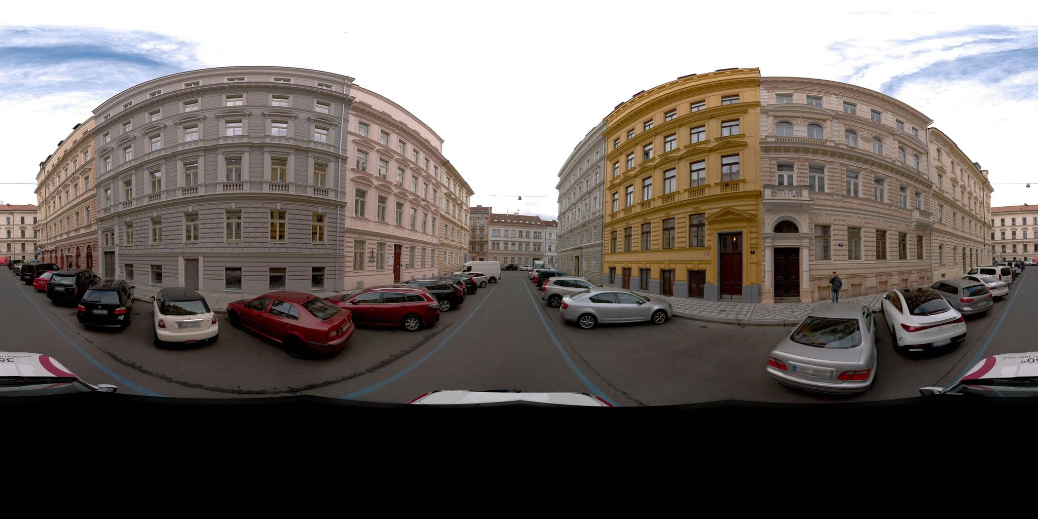 Street view near apart. "V Lesicku 8", Smíchov — © jeffreymartin (CC BY-SA · Mapillary)