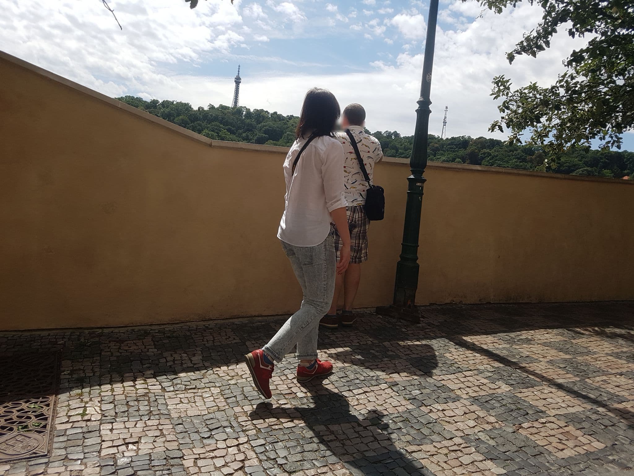 Street view near The Castle Steps - Oak, Malá Strana — © pbb (CC BY-SA · Mapillary)