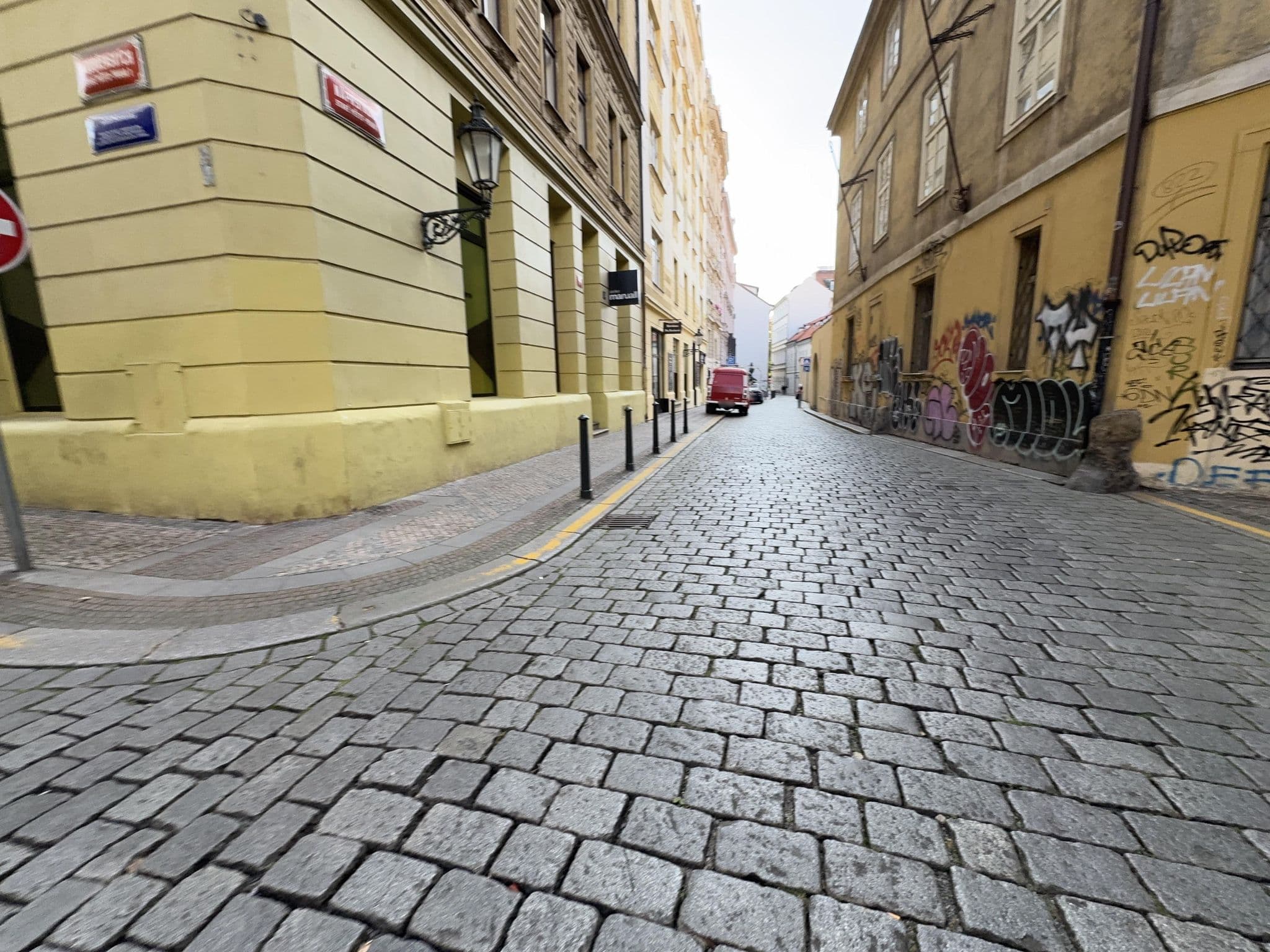 Street view near Luxury old town Prague, Prague — © ondrejlopatka (CC BY-SA · Mapillary)