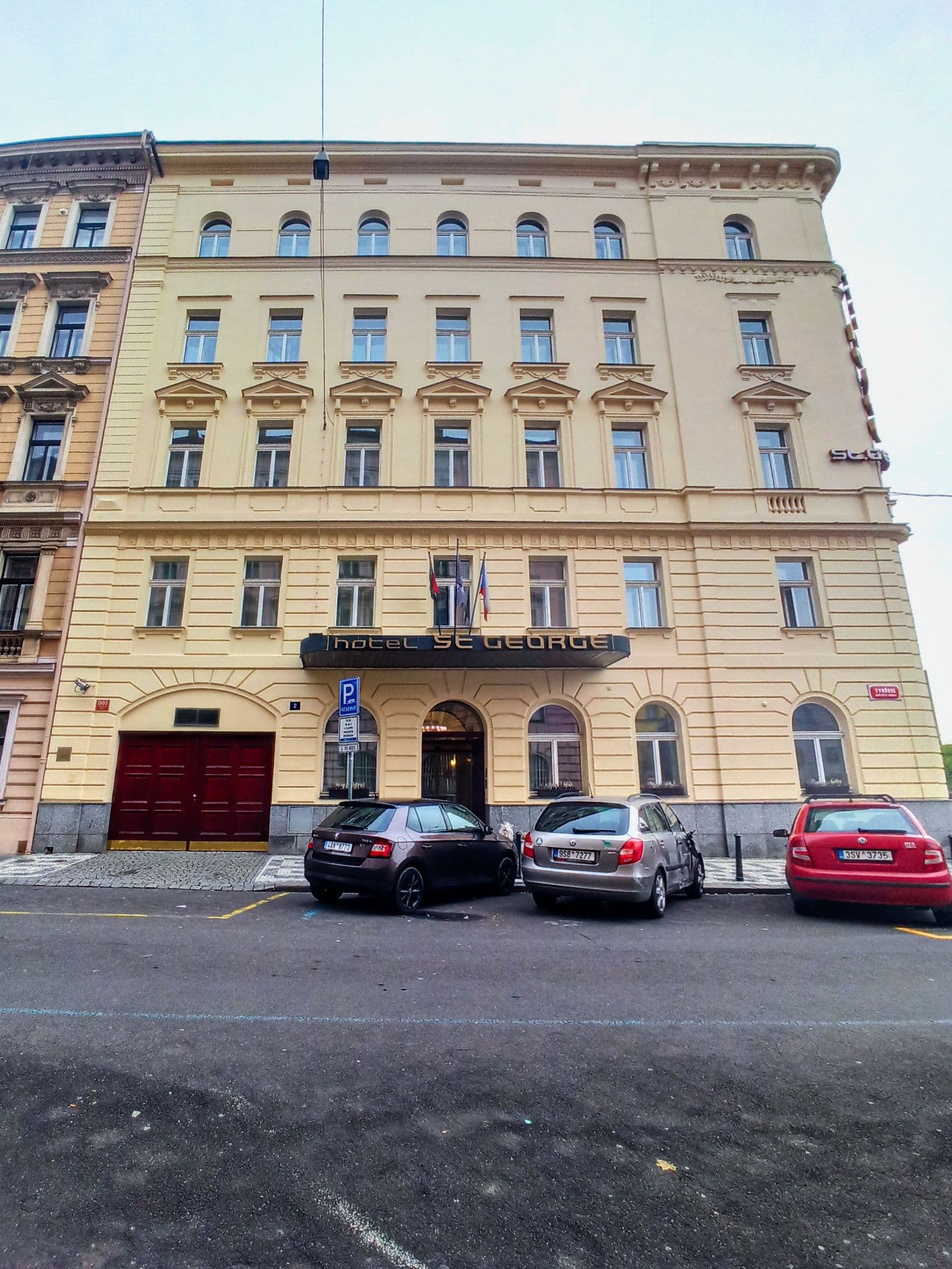 Hotel St George Prague (via Wikimedia Commons, CC BY-SA 4.0)