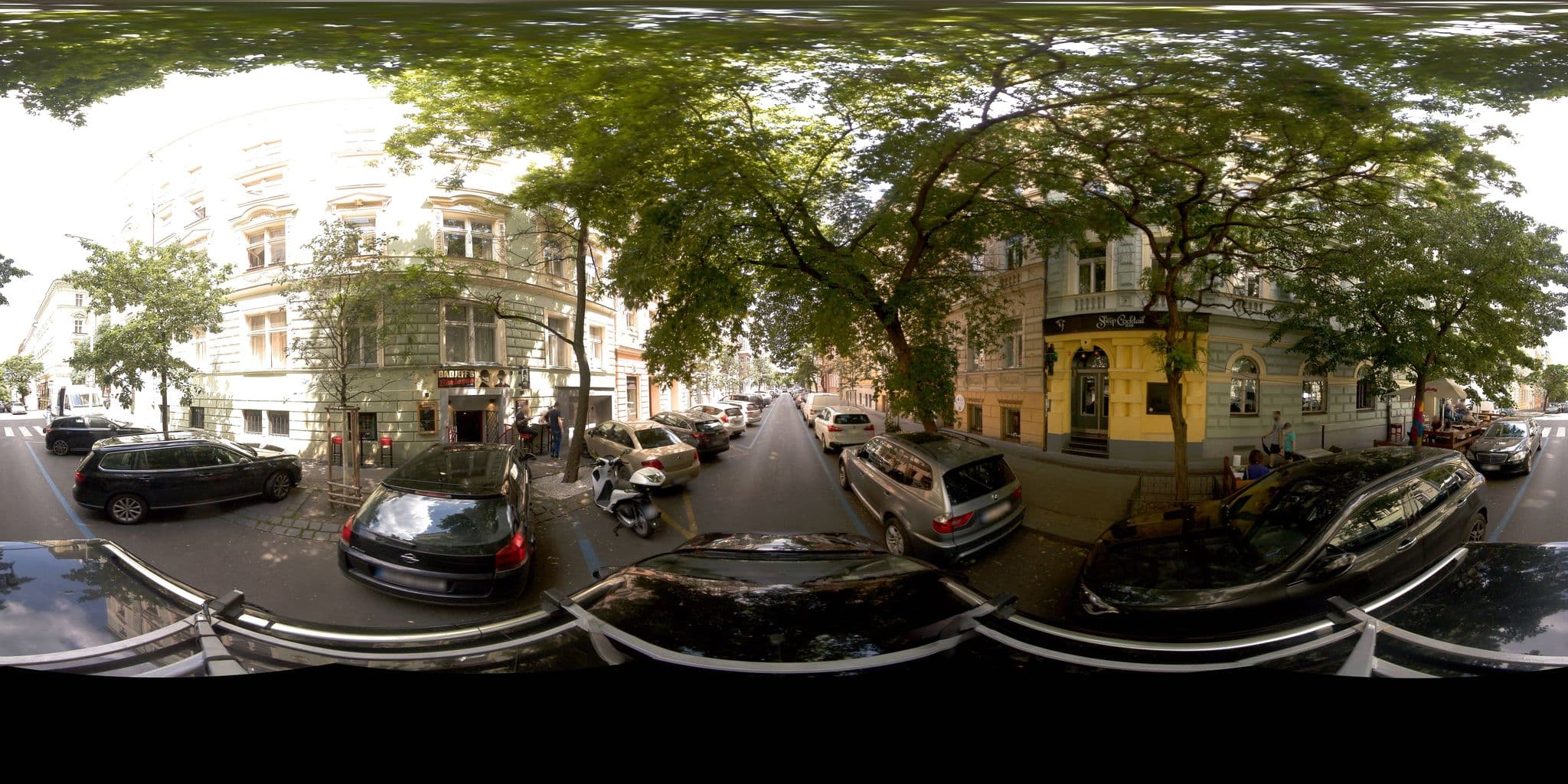 Street view near Art Noveau Beauty, Královské Vinohrady — © jeffreymartin (CC BY-SA · Mapillary)