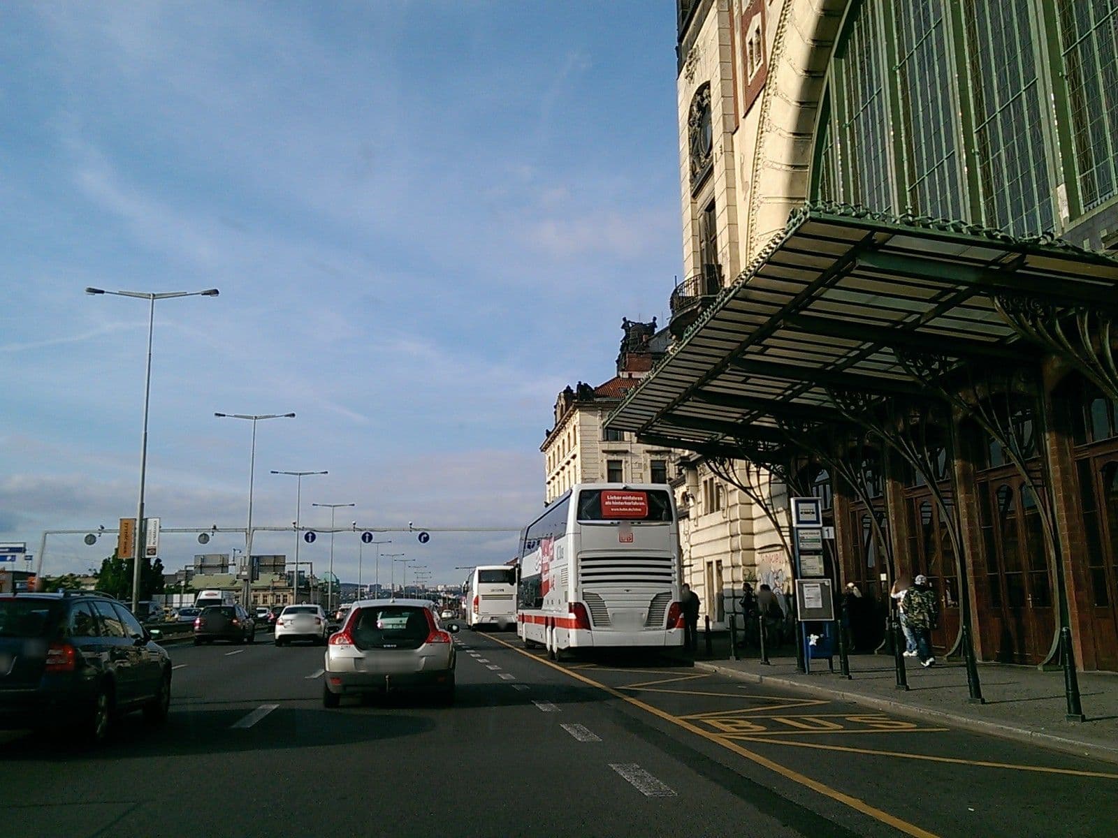 Street view near Vesta Hostel, Žižkov — © gob (CC BY-SA · Mapillary)