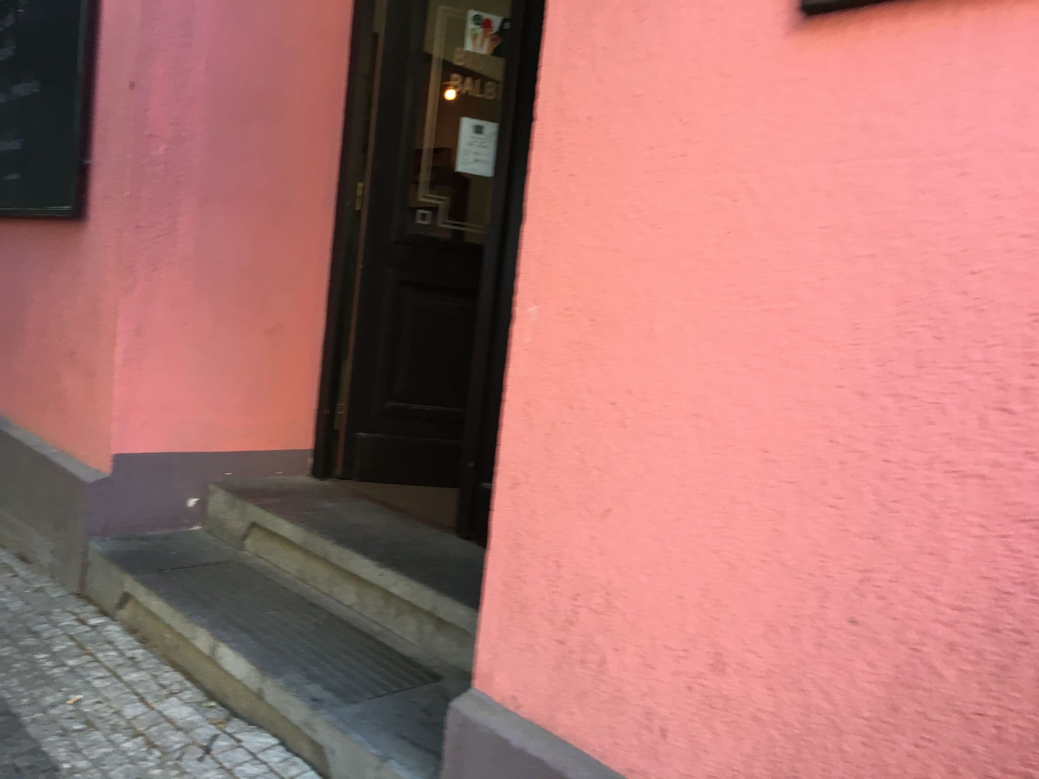 Street view near Capsule Hostel, Královské Vinohrady — © gness (CC BY-SA · Mapillary)